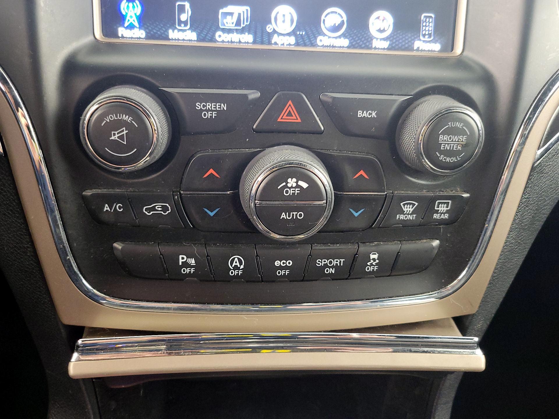 Thumbnail: 2017 Jeep Grand Cherokee - 17