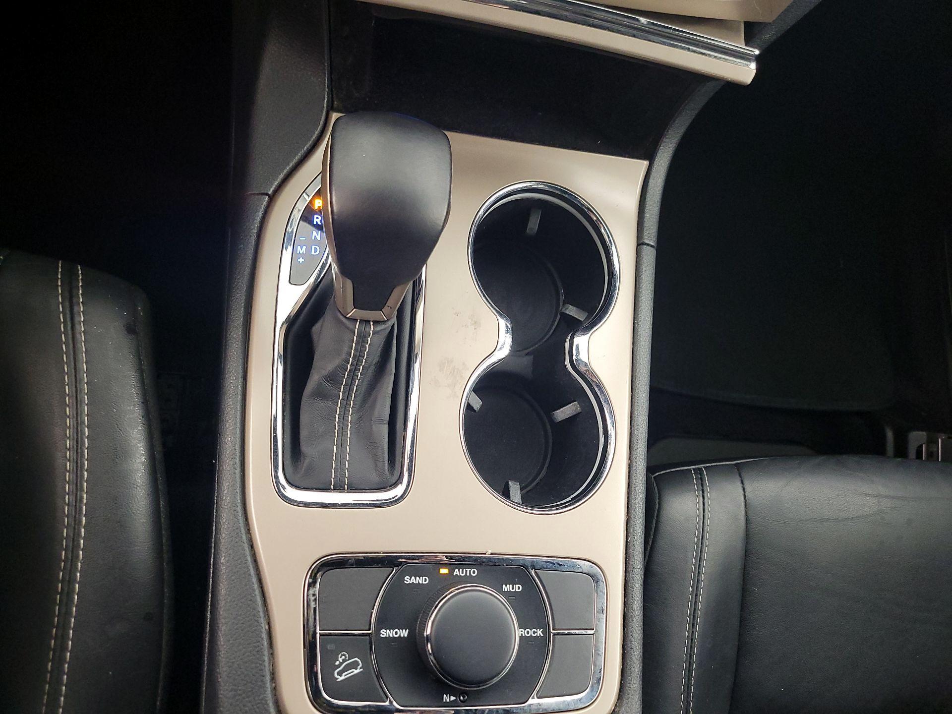 Thumbnail: 2017 Jeep Grand Cherokee - 18