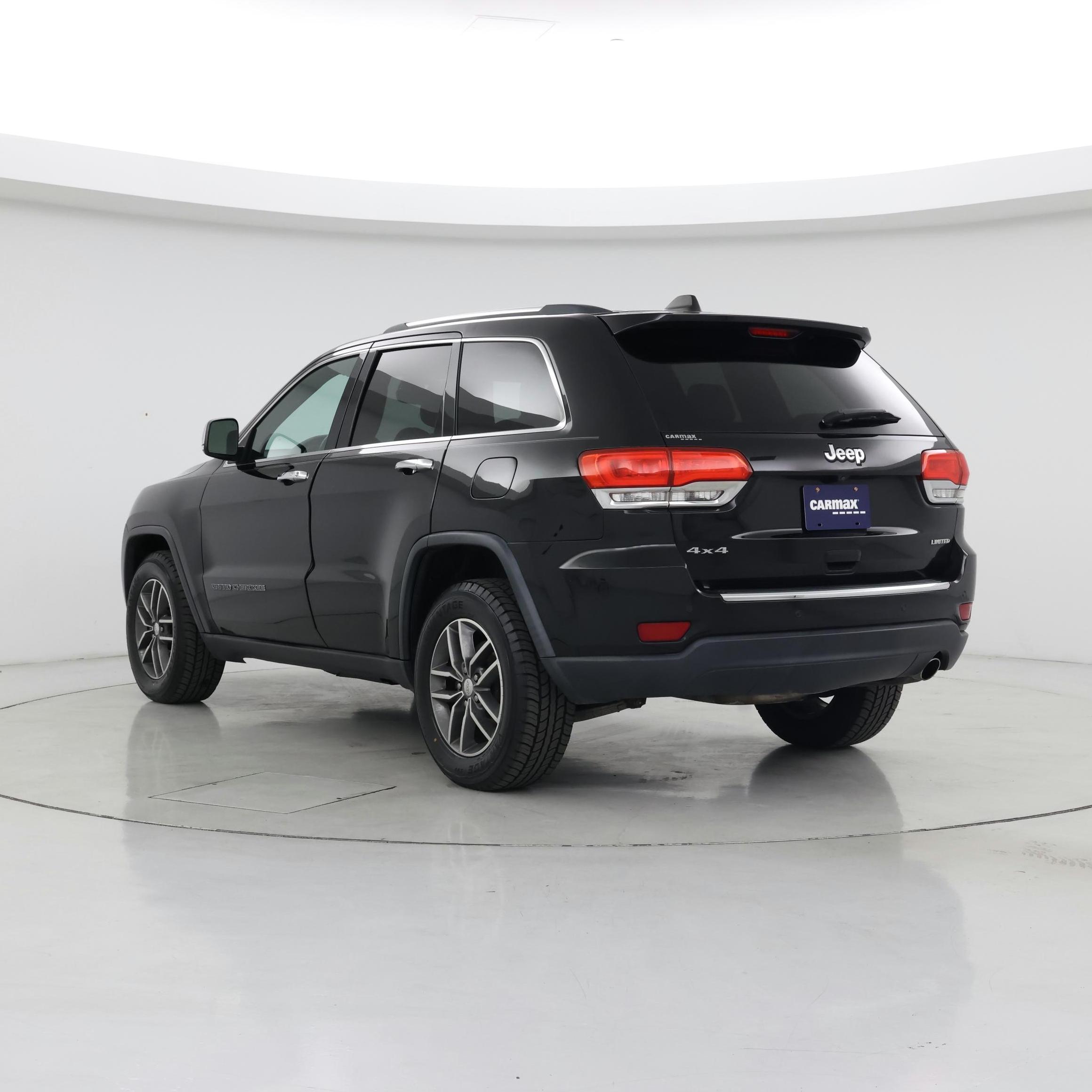 Thumbnail: 2017 Jeep Grand Cherokee - 2