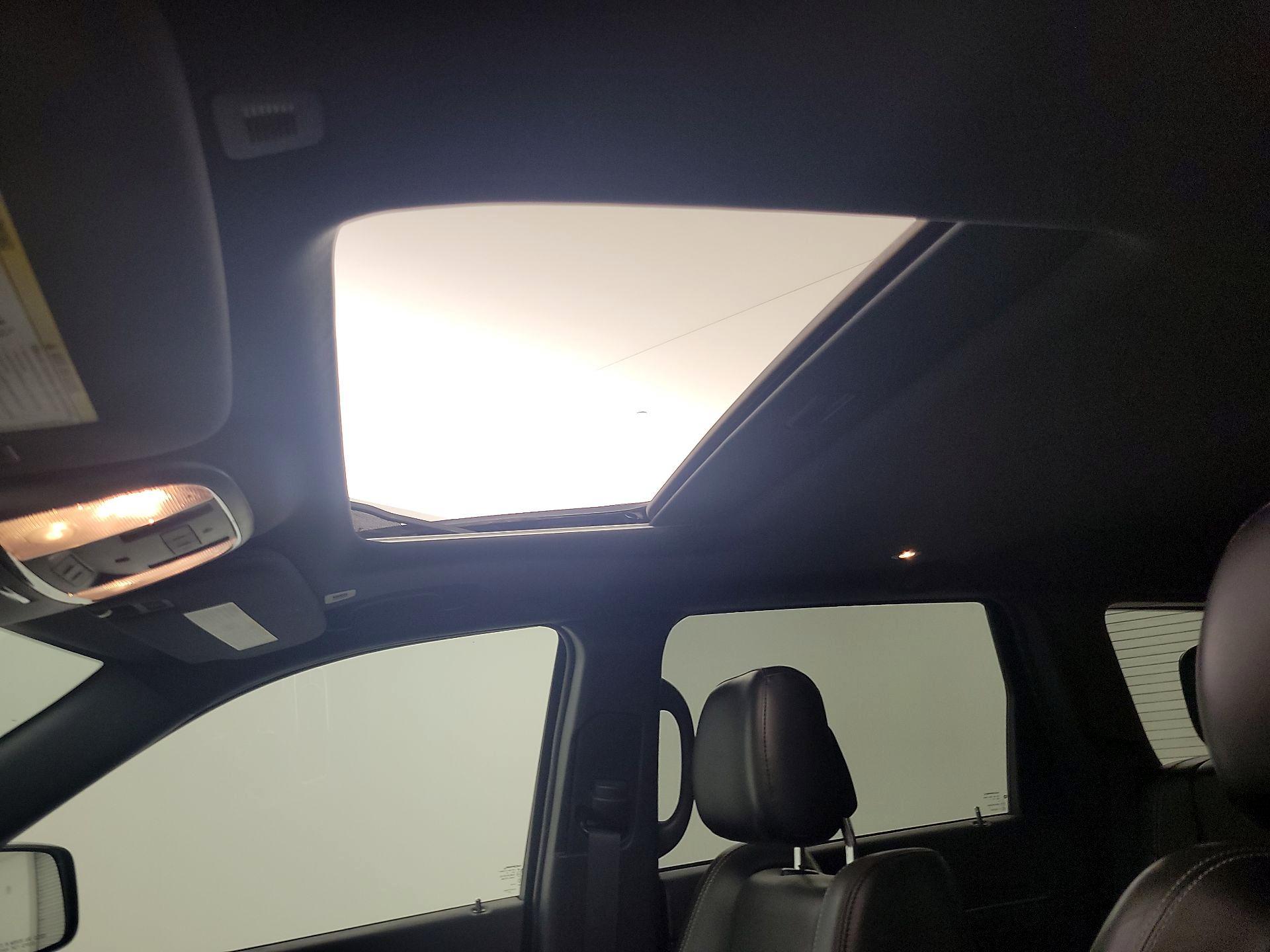 Thumbnail: 2017 Jeep Grand Cherokee - 20