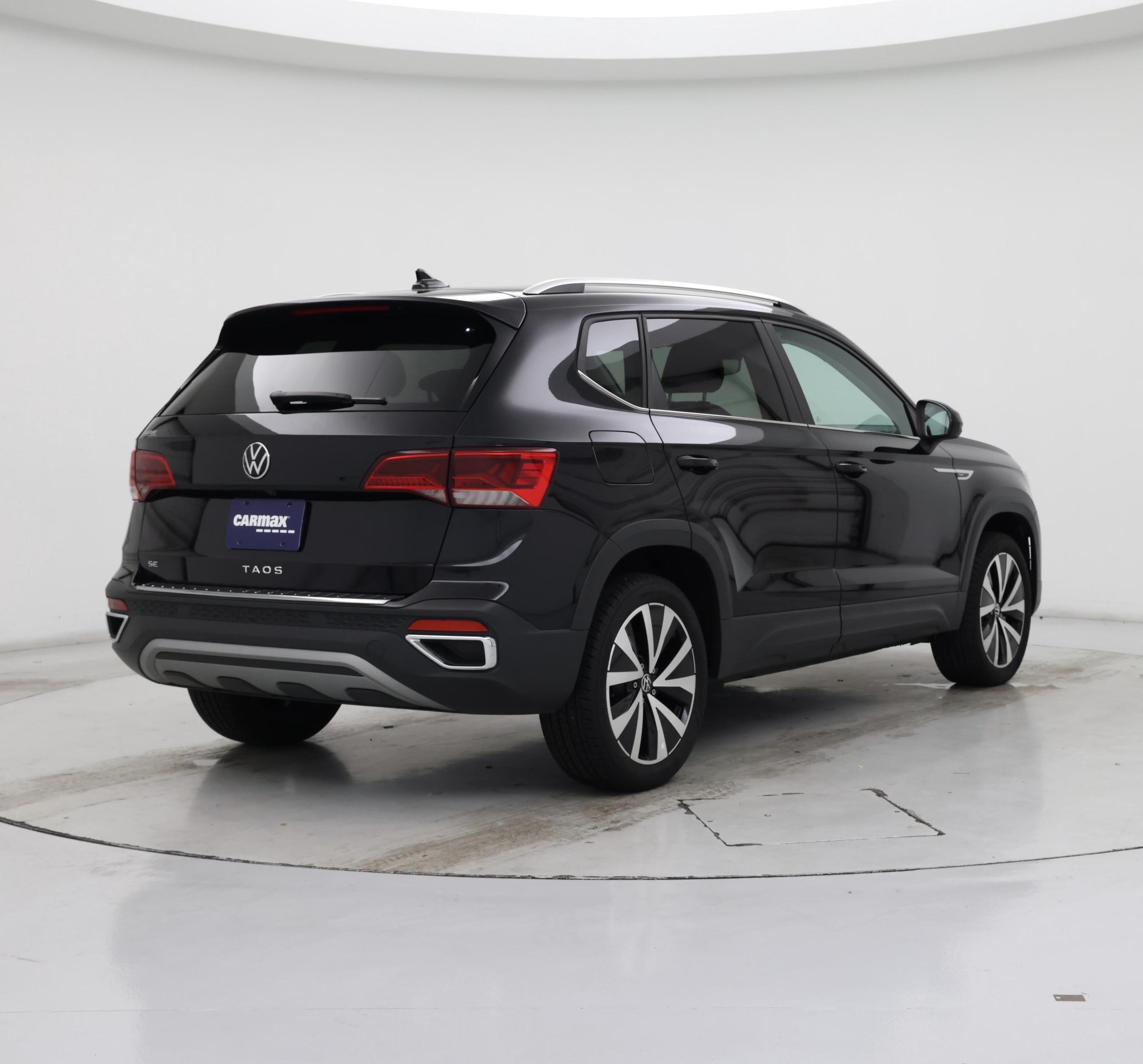 Thumbnail: 2023 Volkswagen Taos - 8