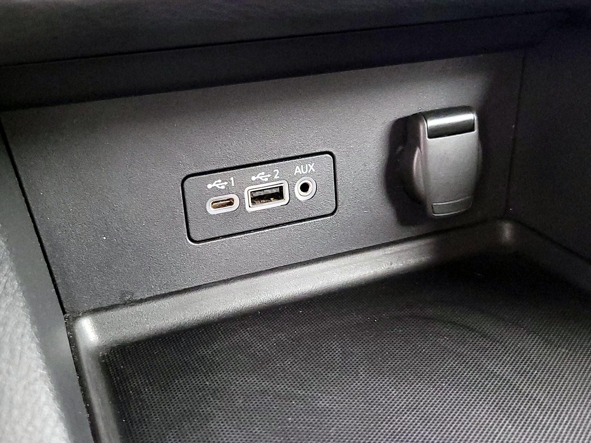 Thumbnail: 2023 Nissan Sentra - 18