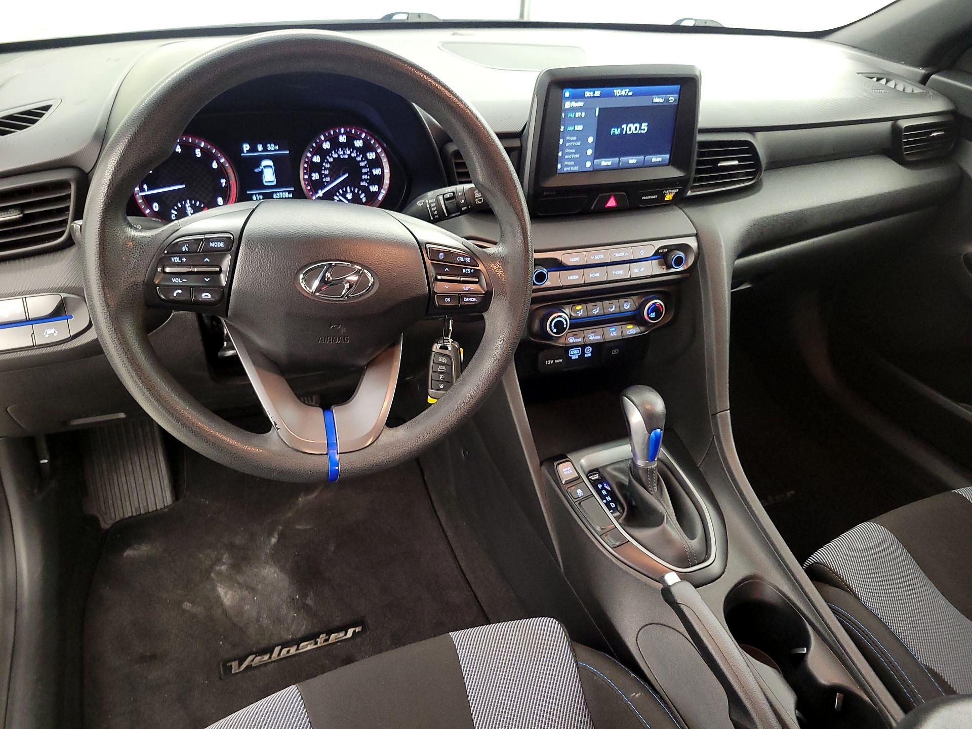 Thumbnail: 2020 Hyundai Veloster - 9
