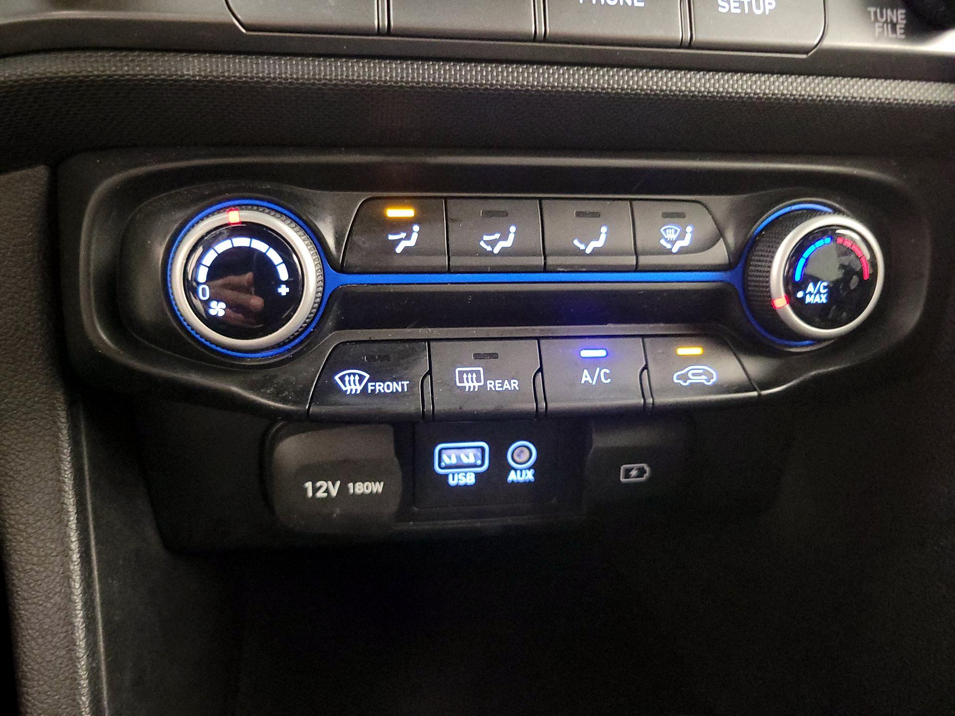 Thumbnail: 2020 Hyundai Veloster - 16