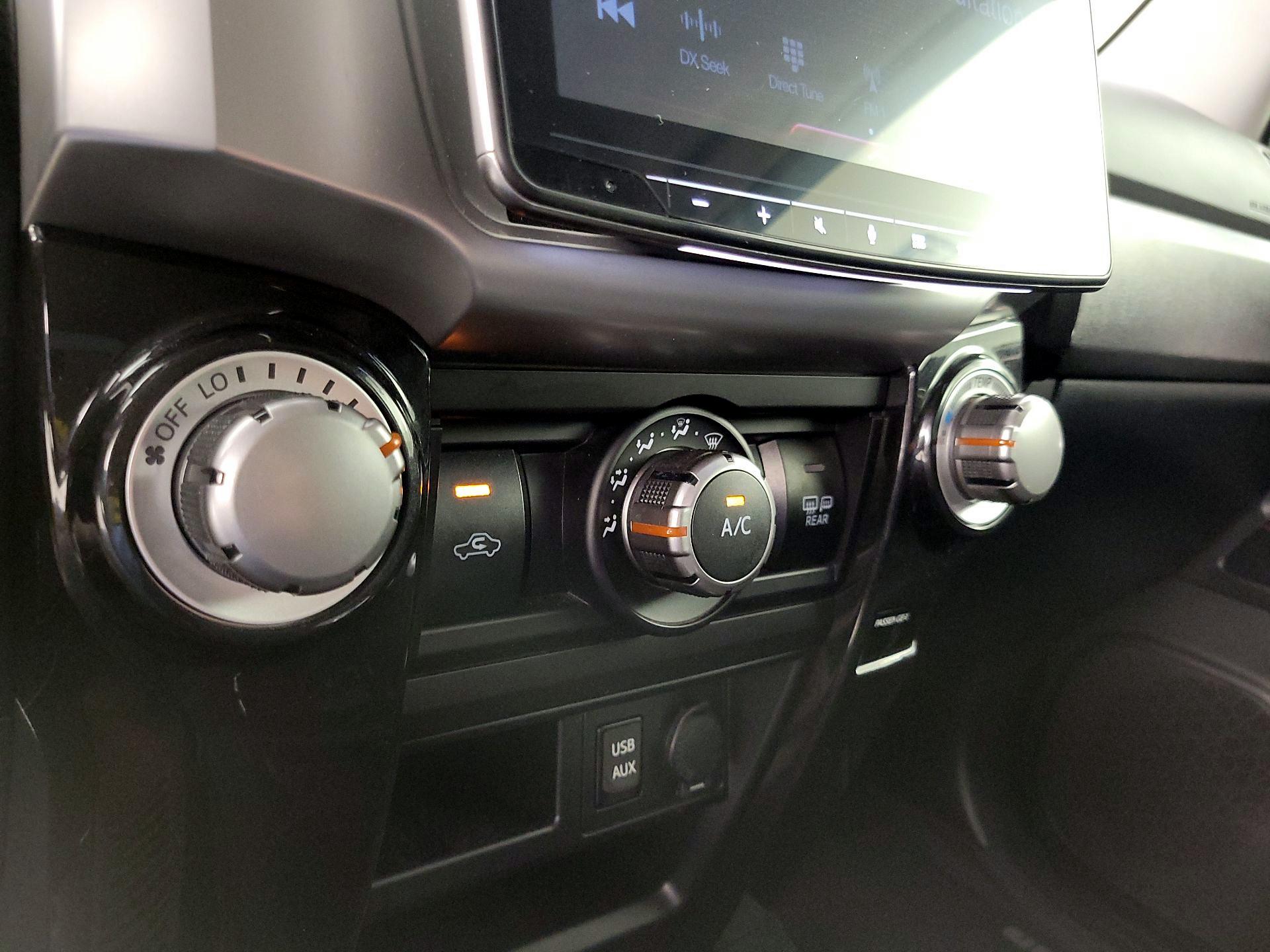 Thumbnail: 2019 Toyota 4Runner - 16