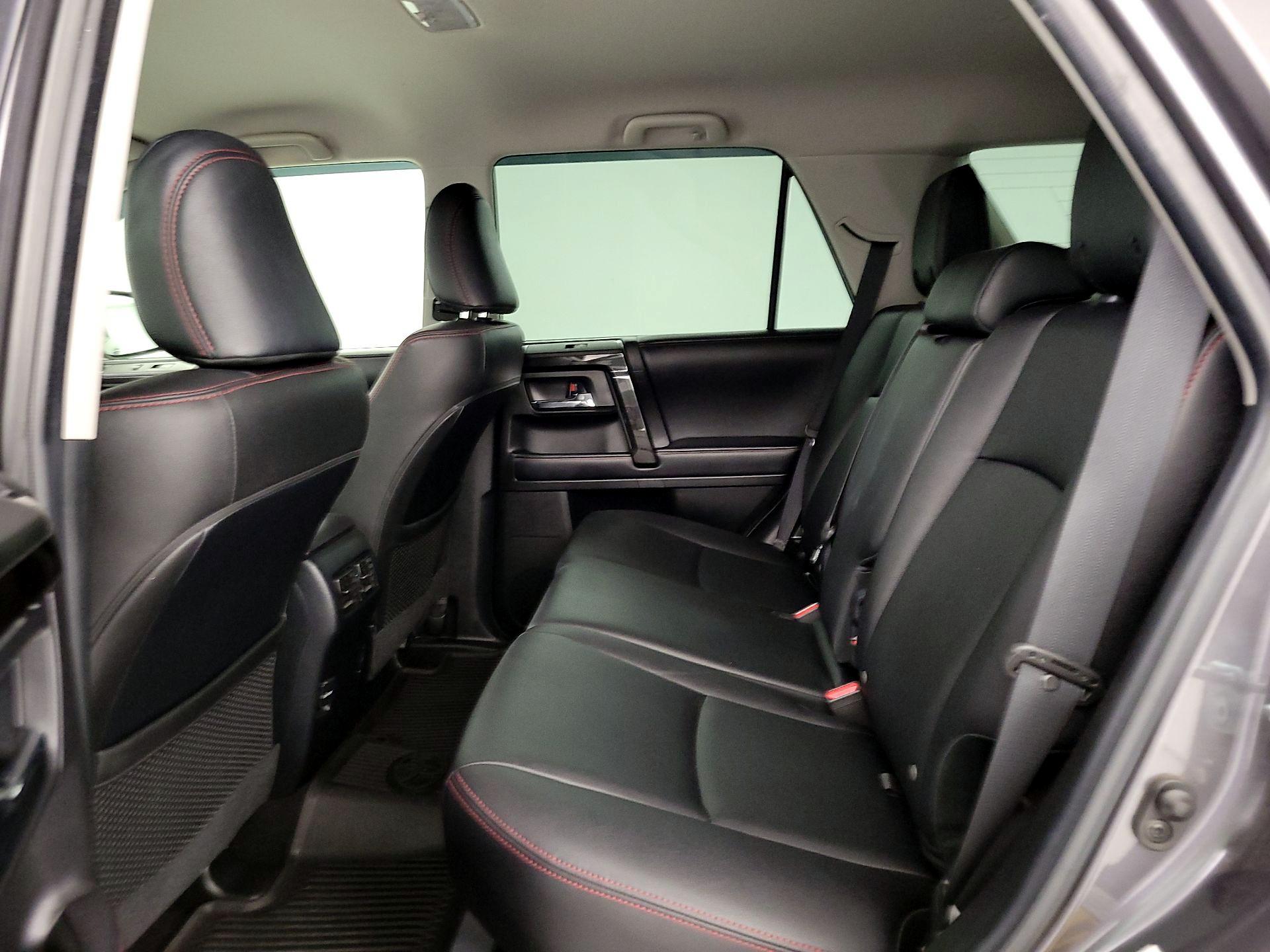 Thumbnail: 2019 Toyota 4Runner - 19