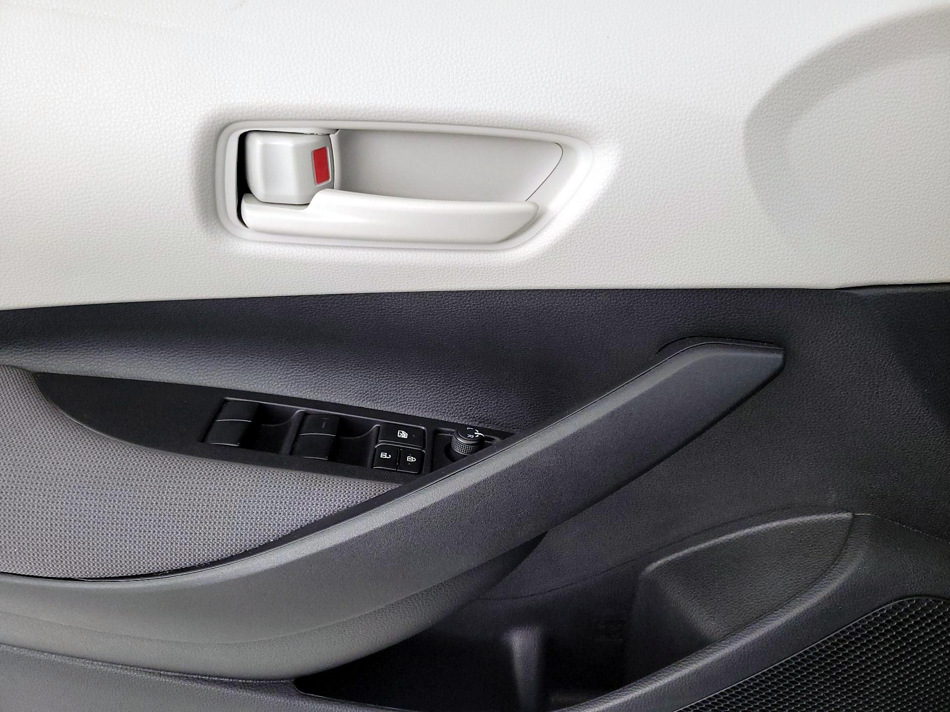 Thumbnail: 2025 Toyota Corolla - 12