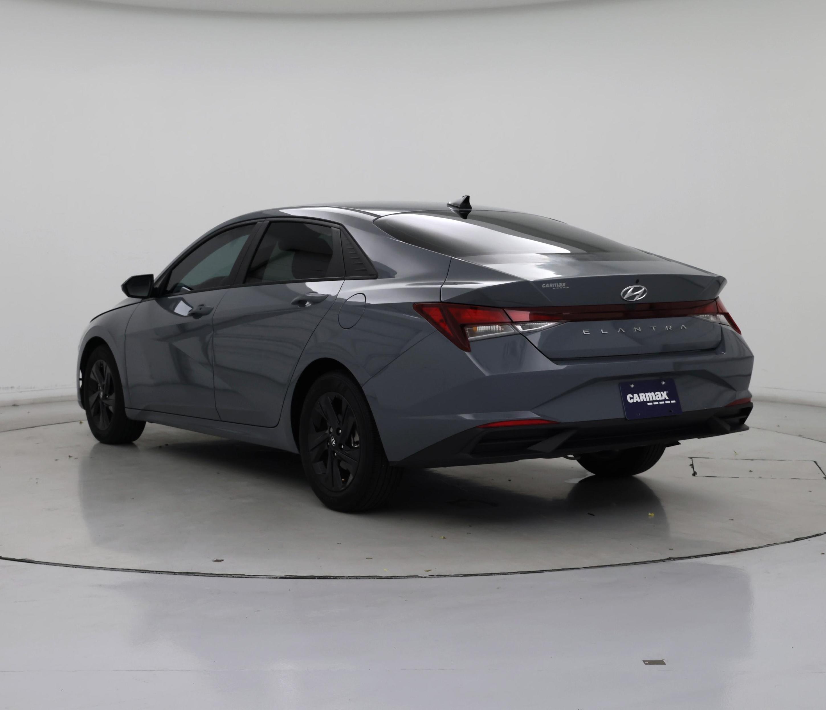 Thumbnail: 2023 Hyundai Elantra - 2