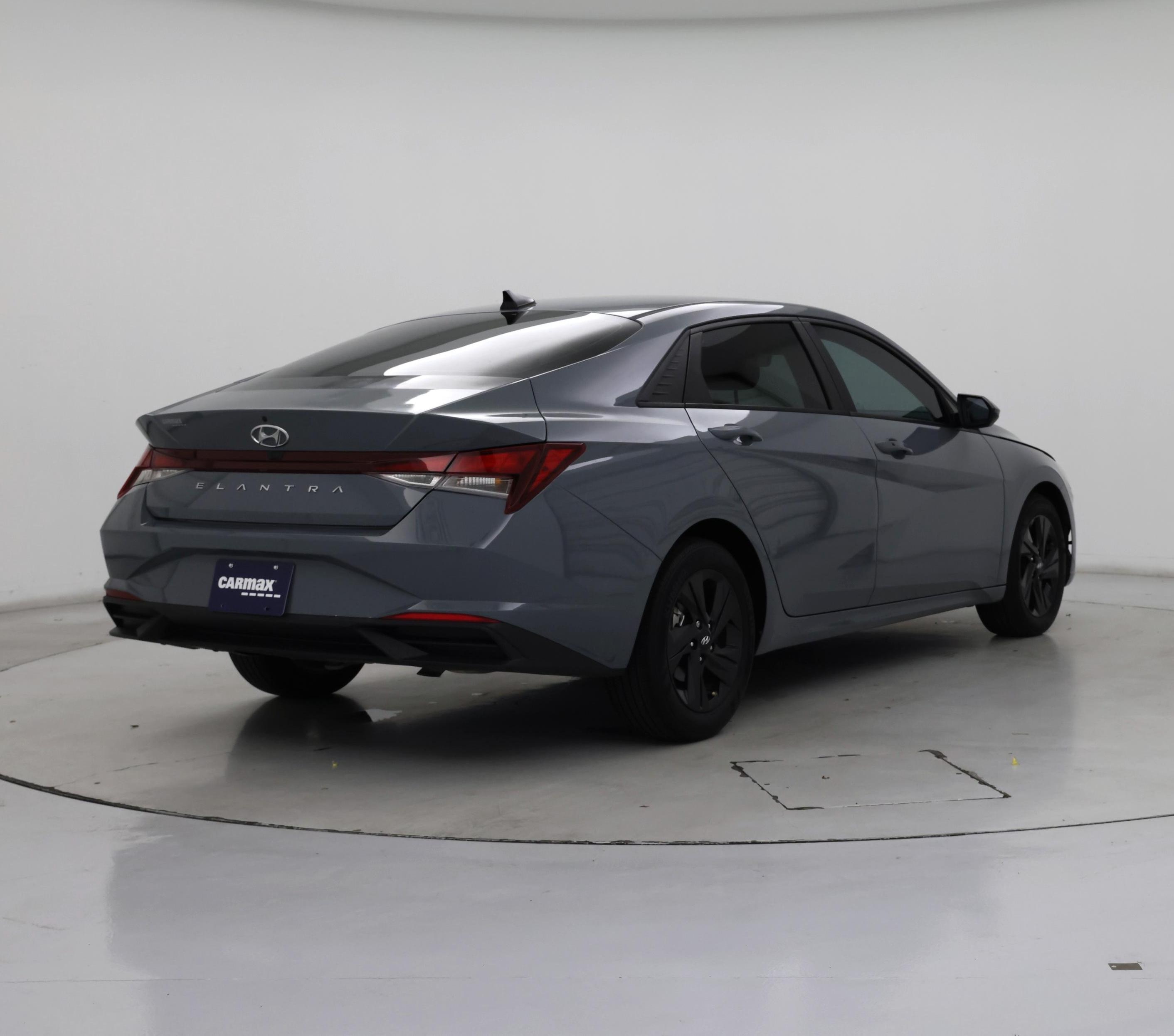Thumbnail: 2023 Hyundai Elantra - 8