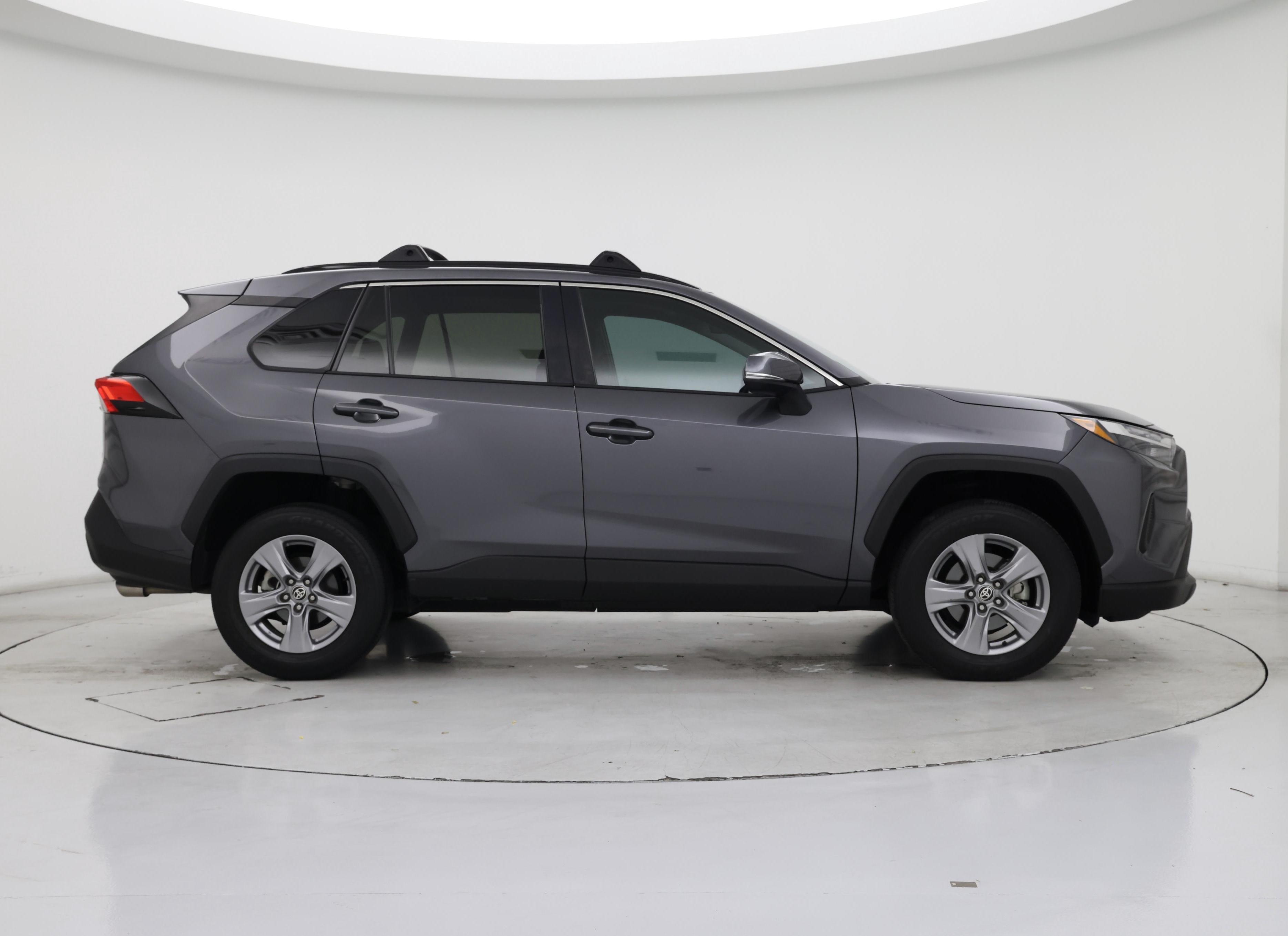 Thumbnail: 2022 Toyota RAV4 - 7