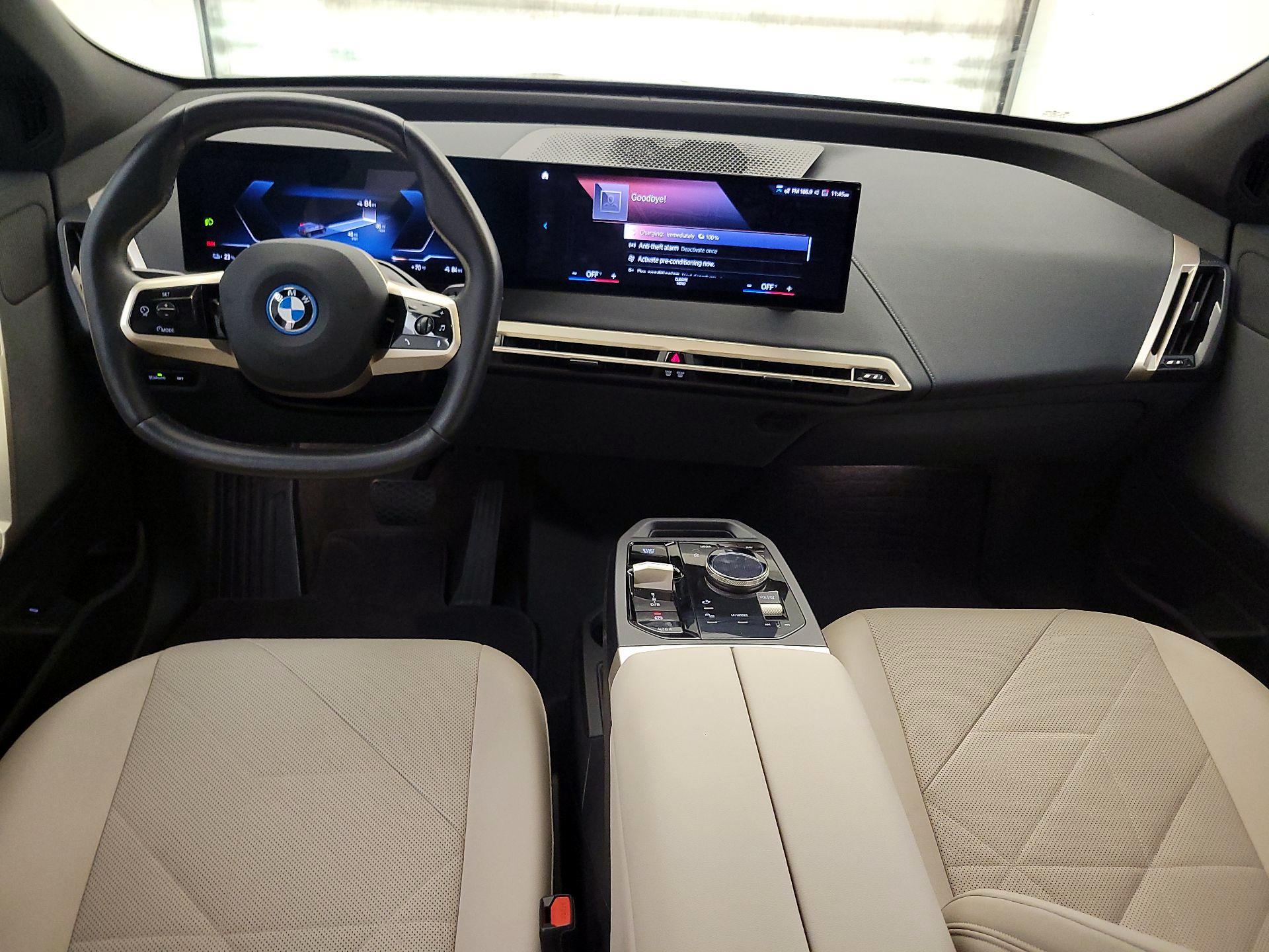 Thumbnail: 2022 BMW iX - 9