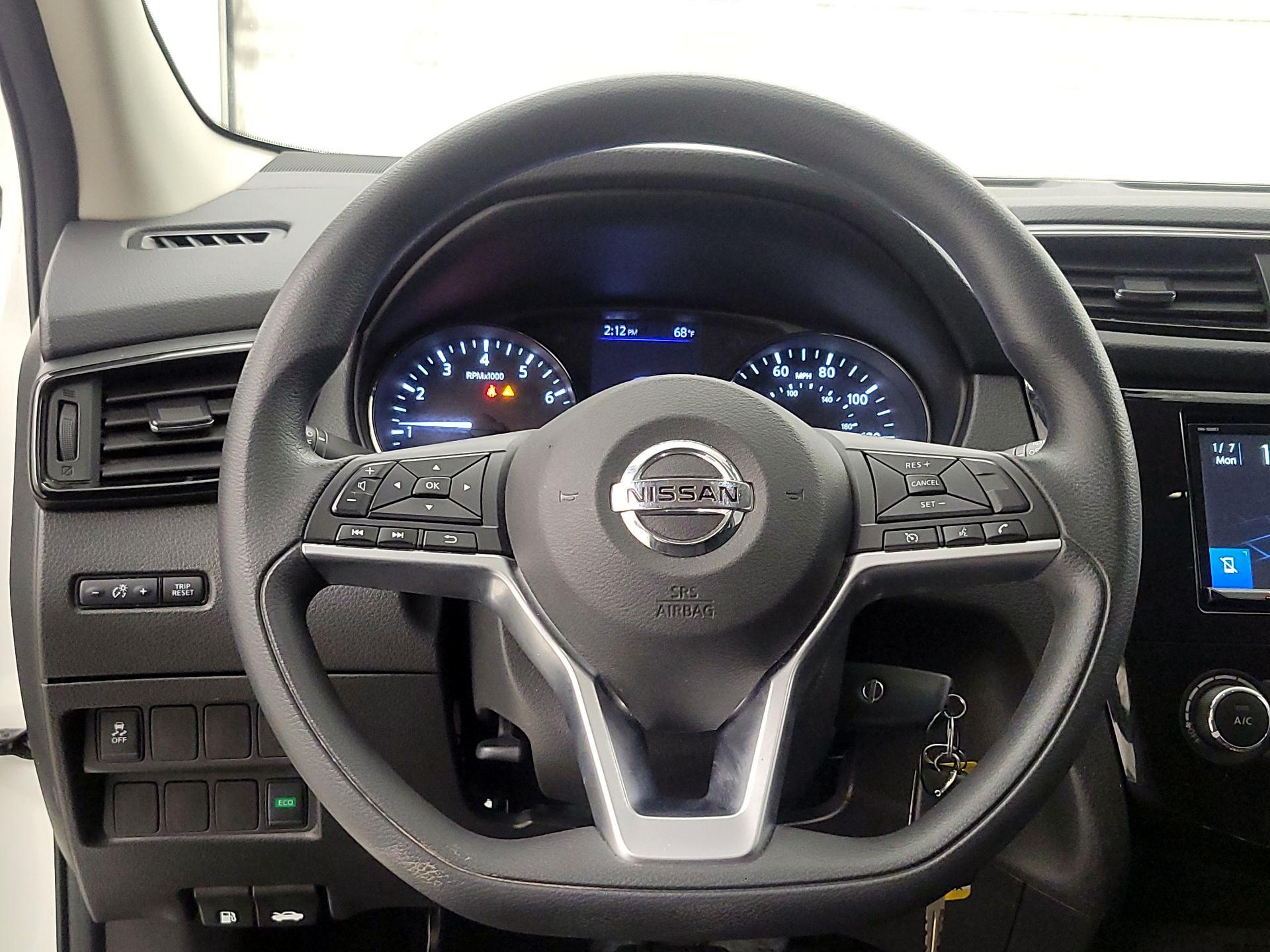 Thumbnail: 2019 Nissan Rogue Sport - 10