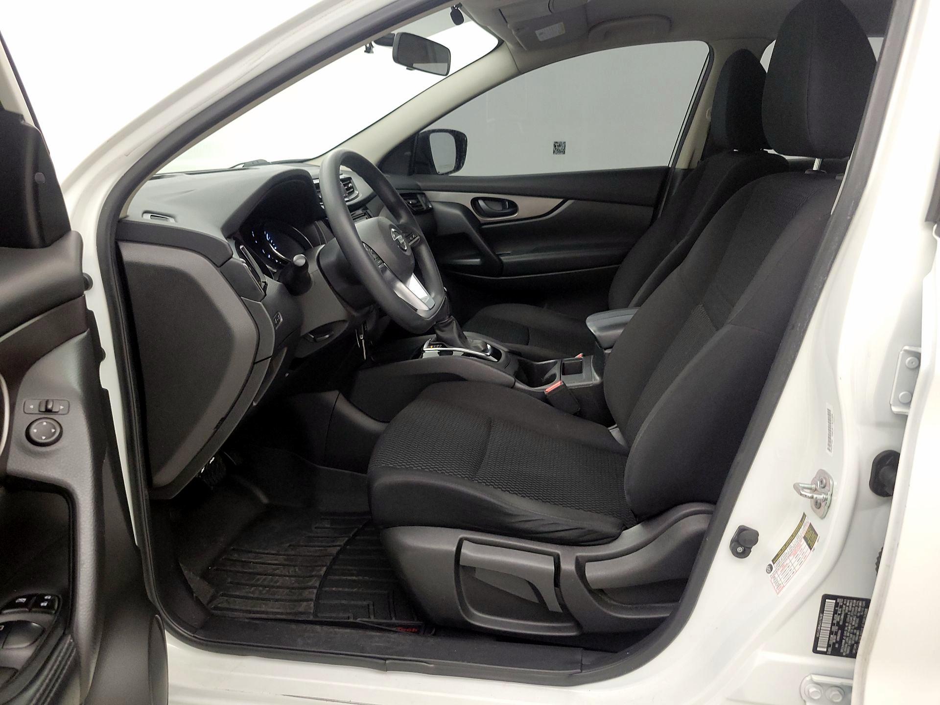 Thumbnail: 2019 Nissan Rogue Sport - 11