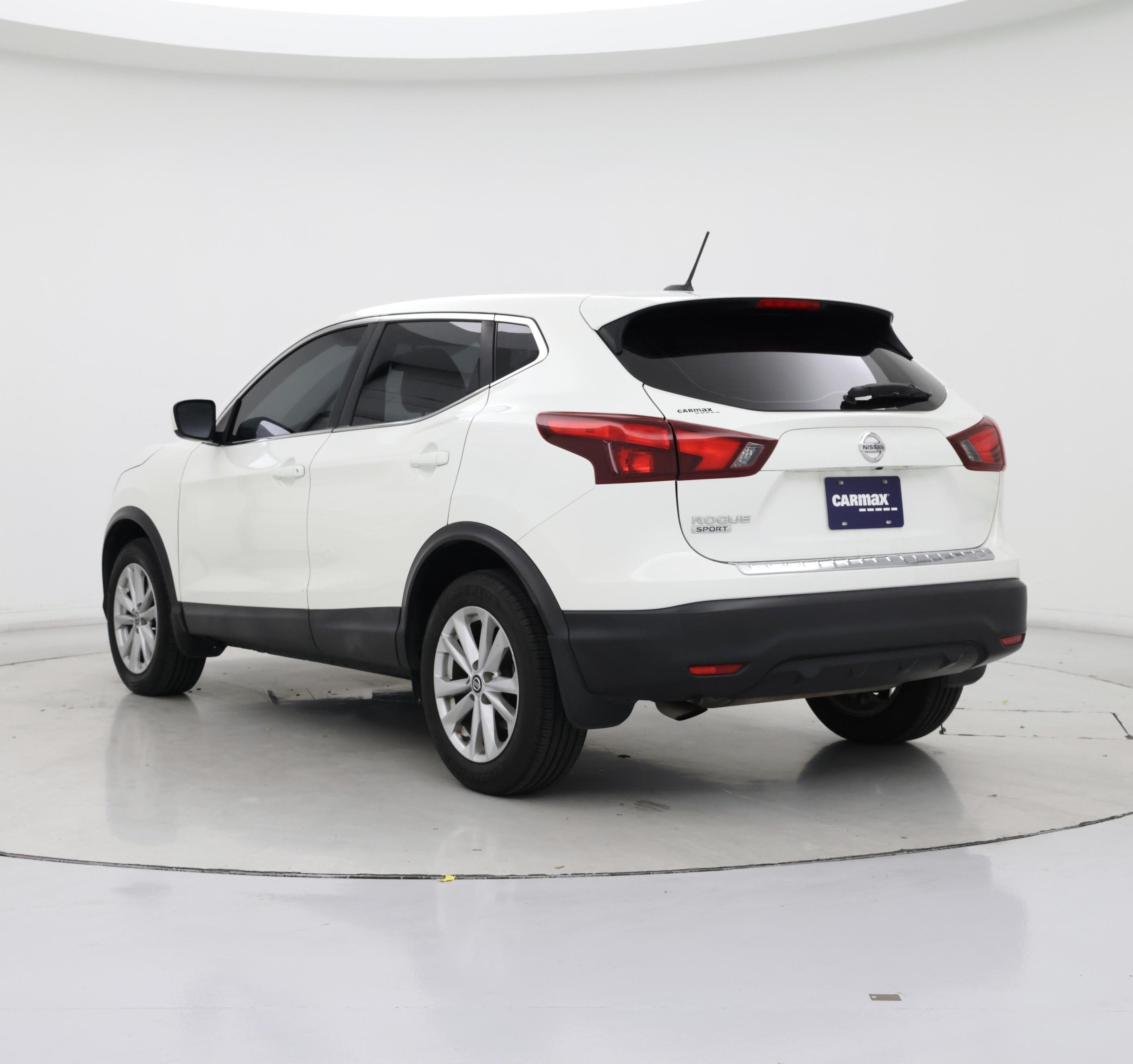 Thumbnail: 2019 Nissan Rogue Sport - 2