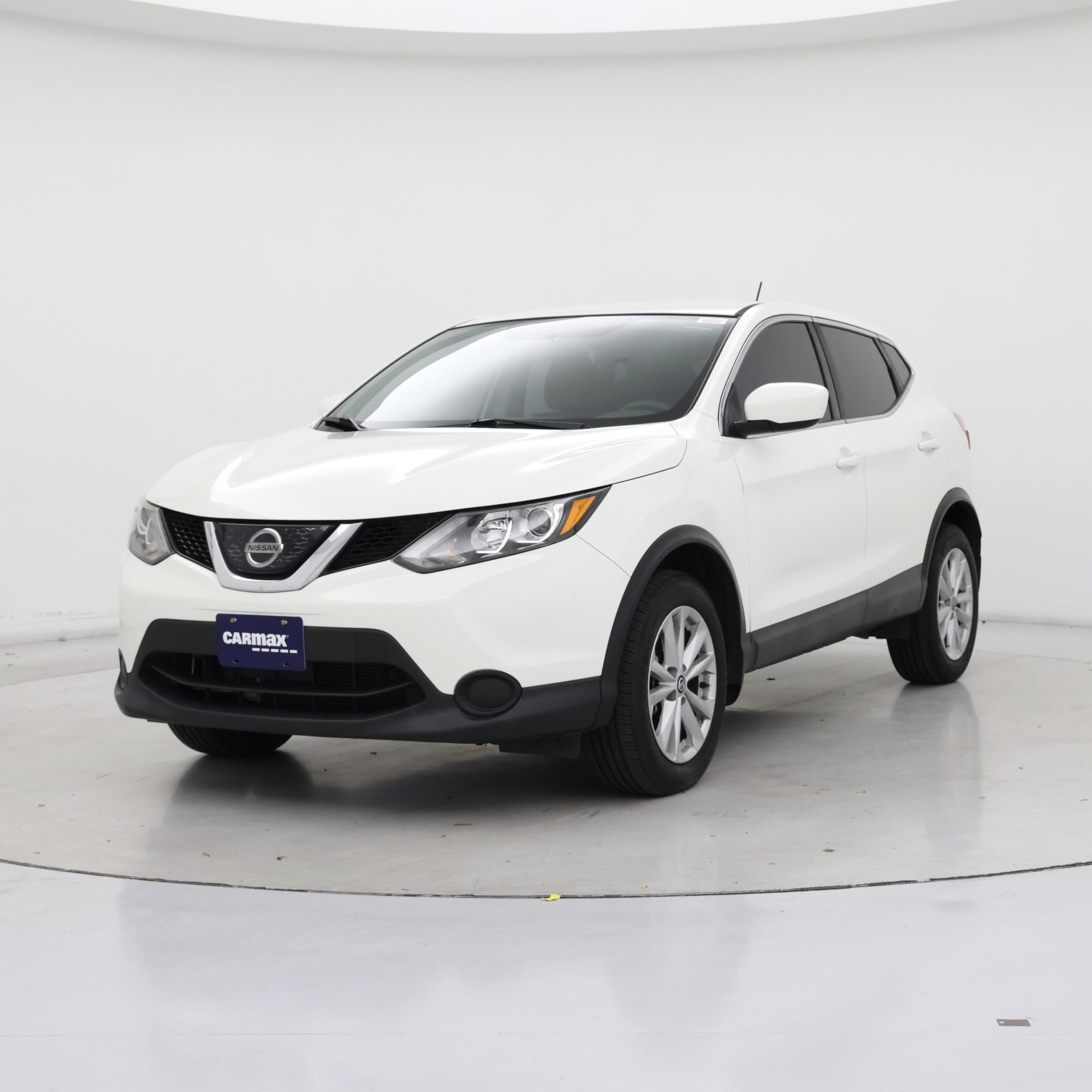 Thumbnail: 2019 Nissan Rogue Sport - 4