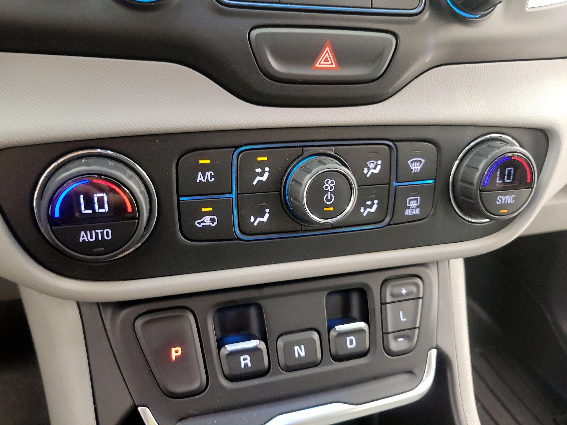 Thumbnail: 2020 GMC Terrain - 16