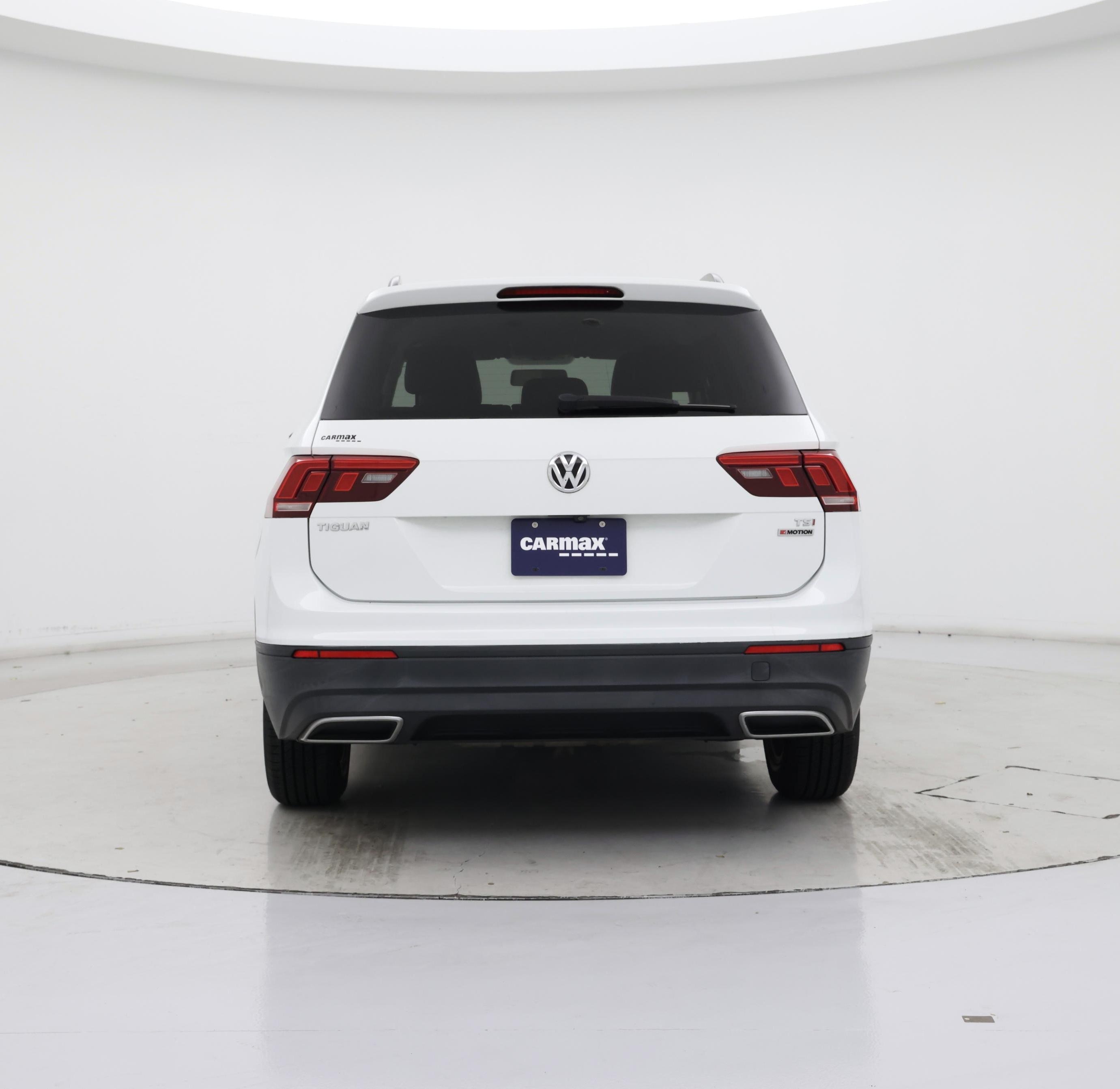 Thumbnail: 2018 Volkswagen Tiguan - 6