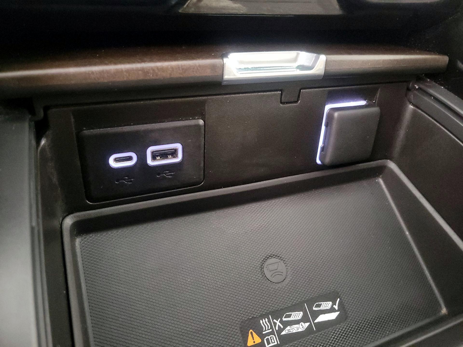 Thumbnail: 2021 GMC Yukon - 19