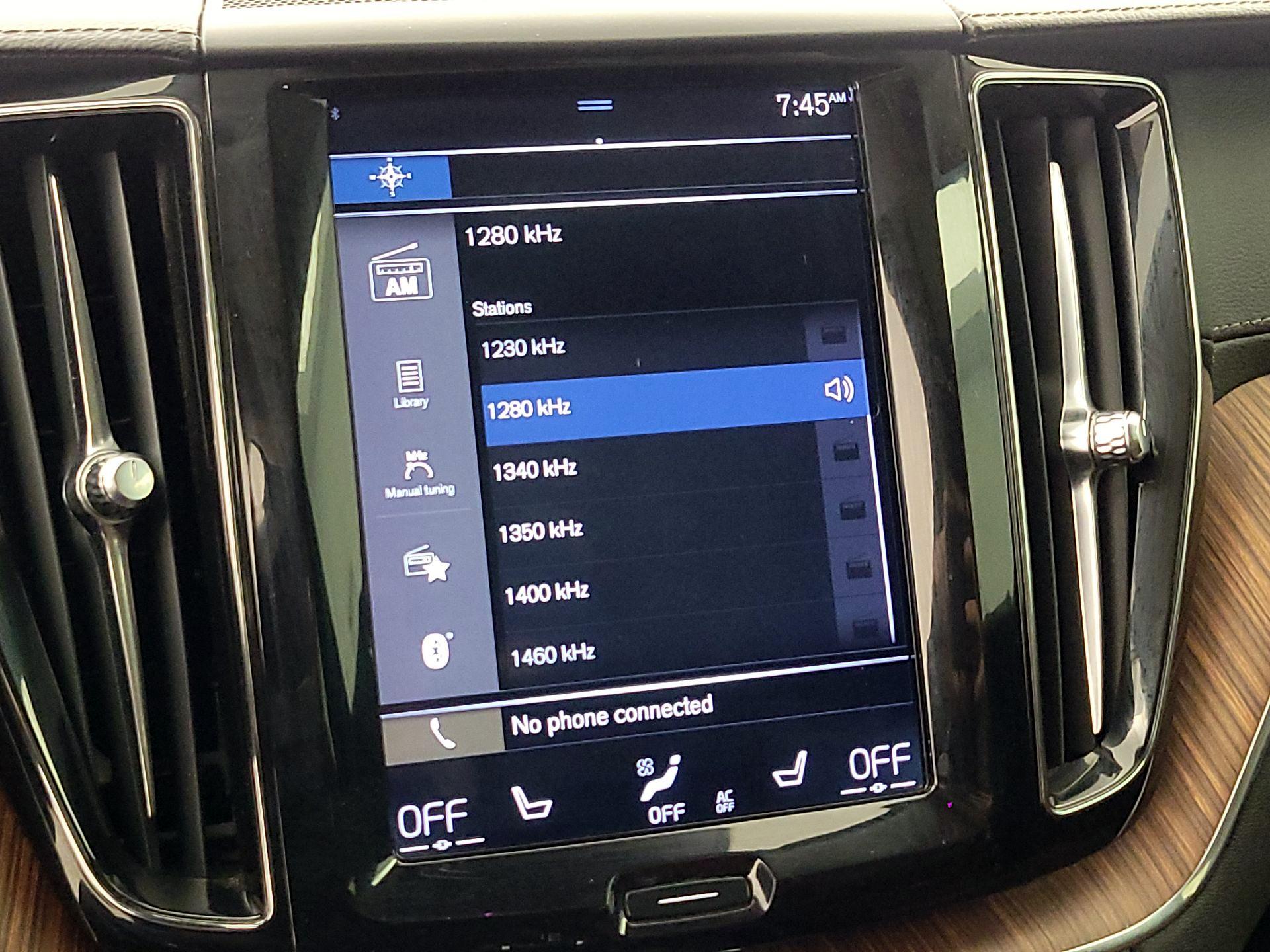 Thumbnail: 2019 Volvo XC60 - 15