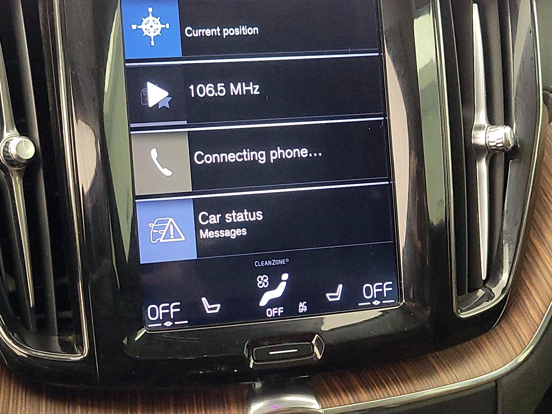Thumbnail: 2019 Volvo XC60 - 16