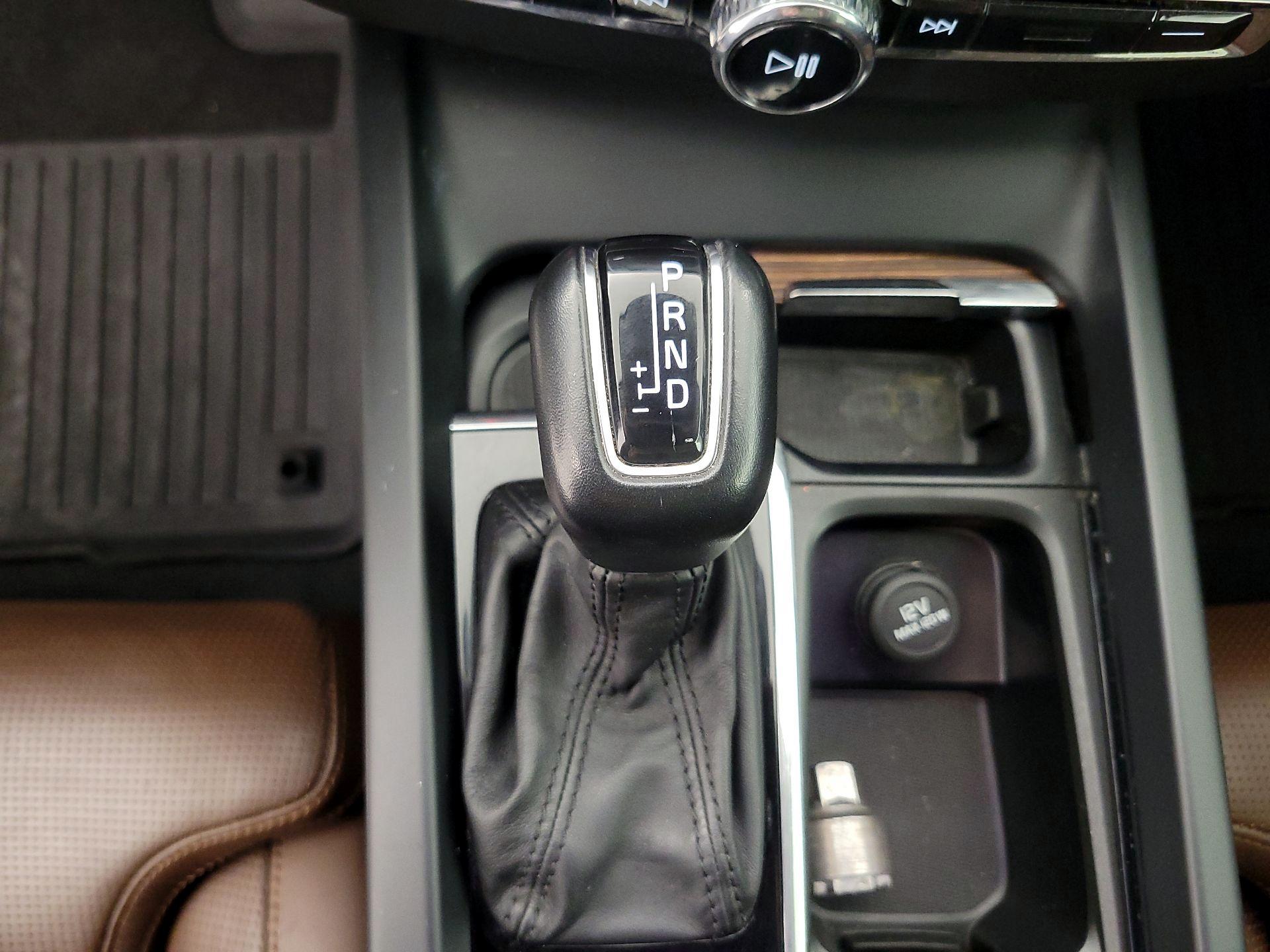 Thumbnail: 2019 Volvo XC60 - 17