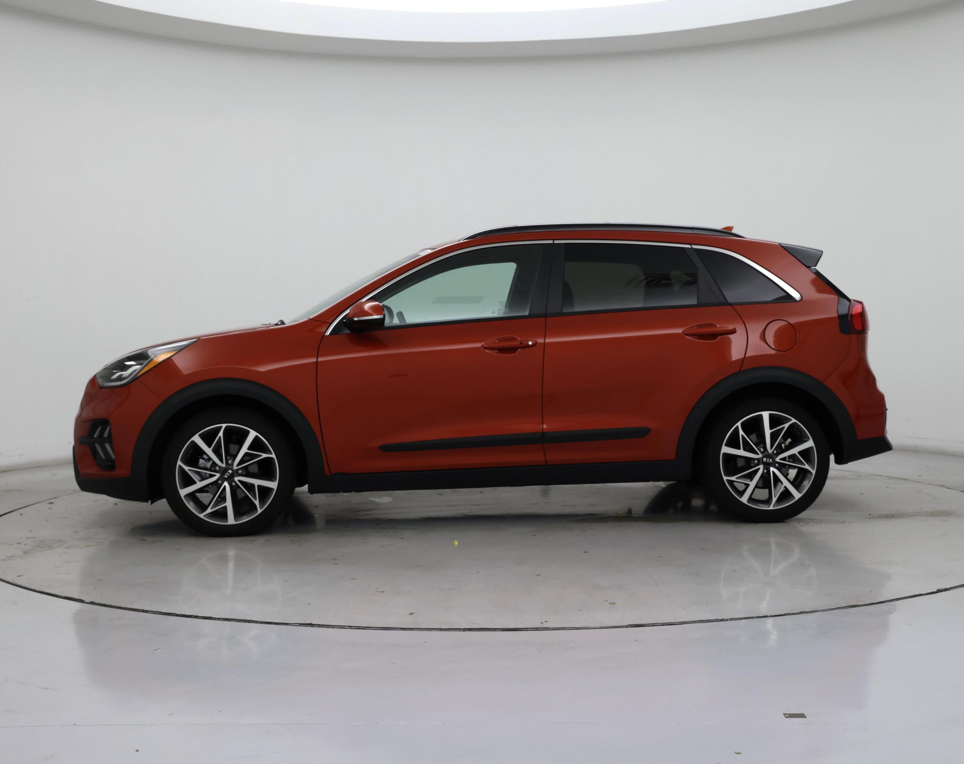 Thumbnail: 2020 Kia Niro - 3
