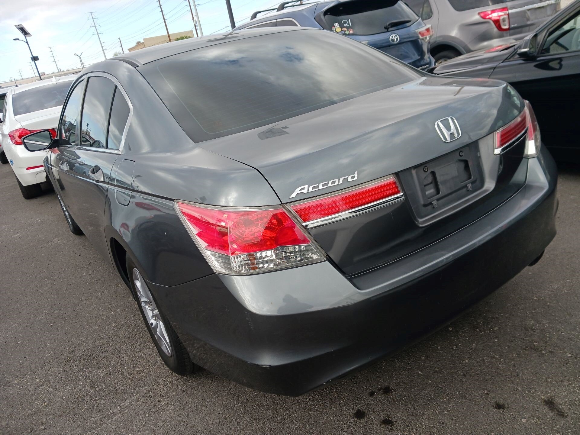 Thumbnail: 2023 Toyota Highlander - 4