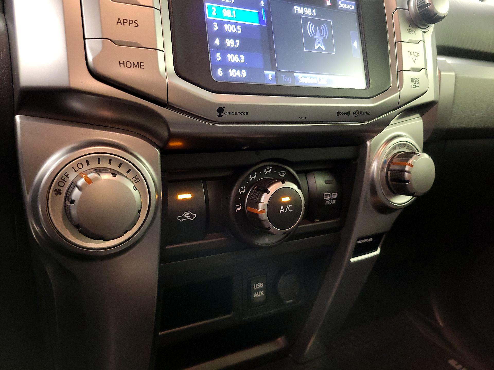 Thumbnail: 2018 Toyota 4Runner - 17