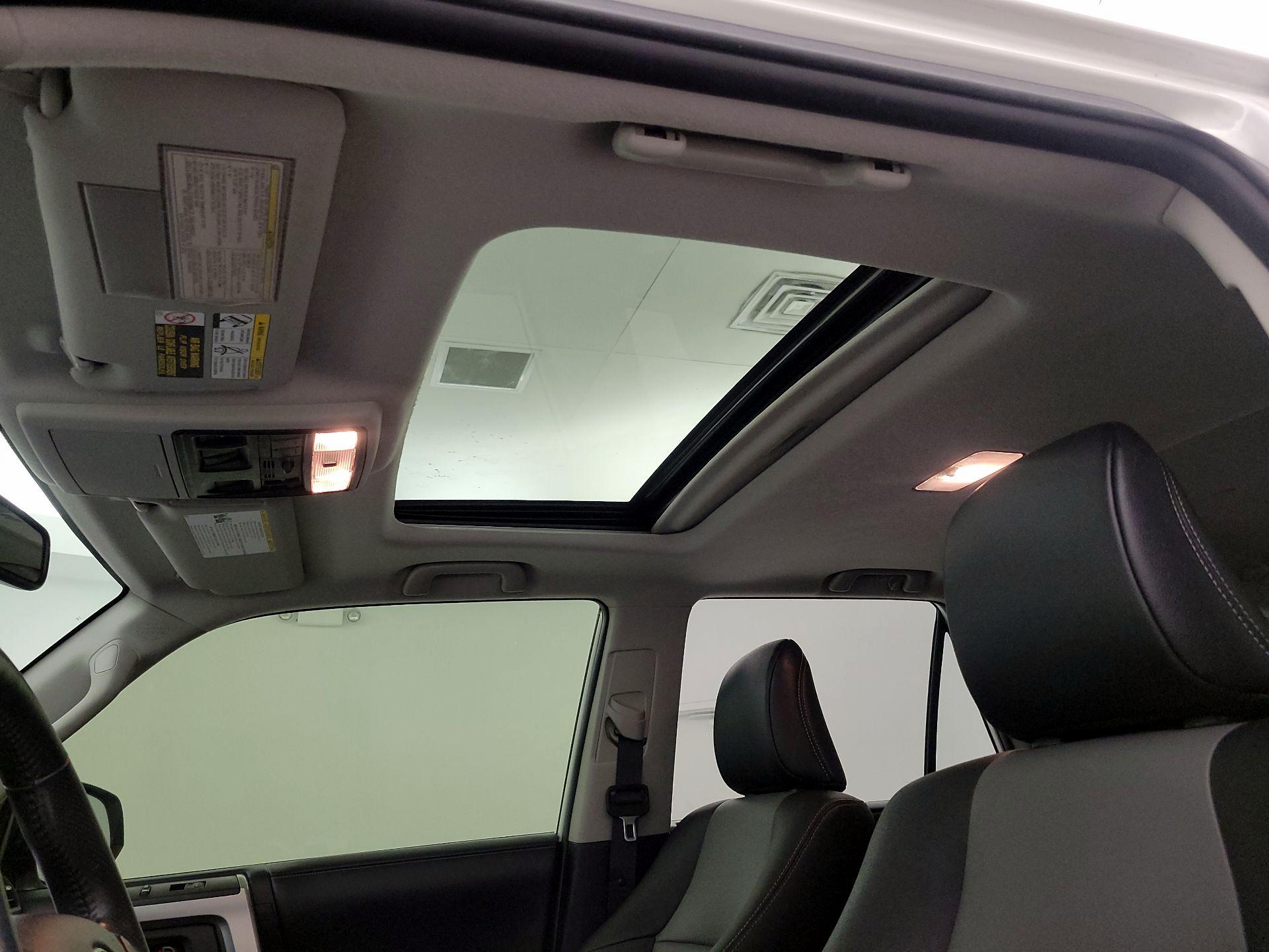 Thumbnail: 2018 Toyota 4Runner - 20