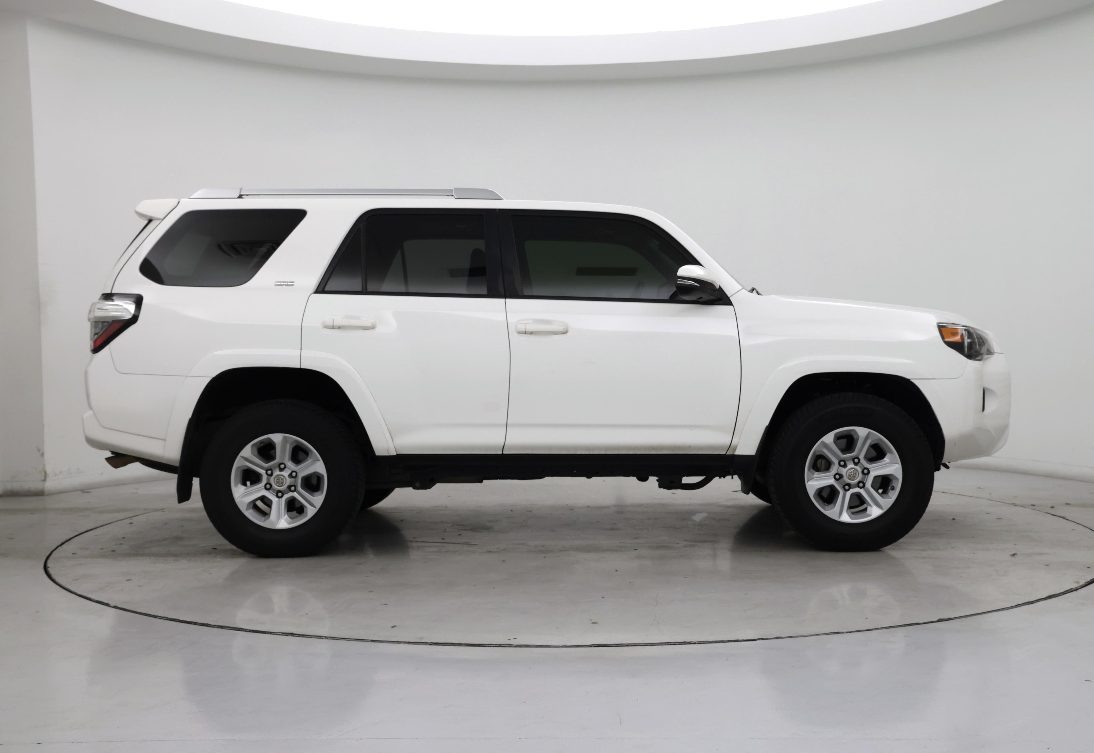 Thumbnail: 2018 Toyota 4Runner - 7