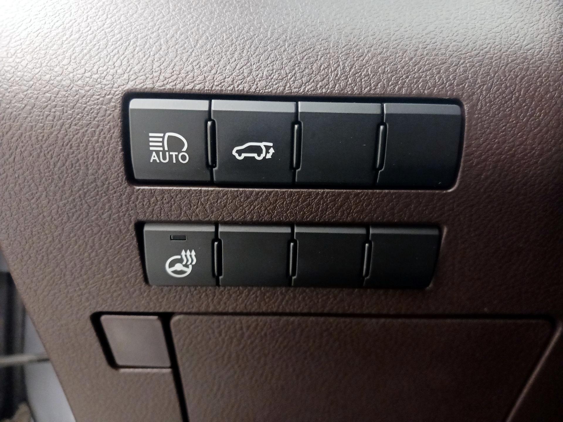 Thumbnail: 2020 Lexus RX - 13