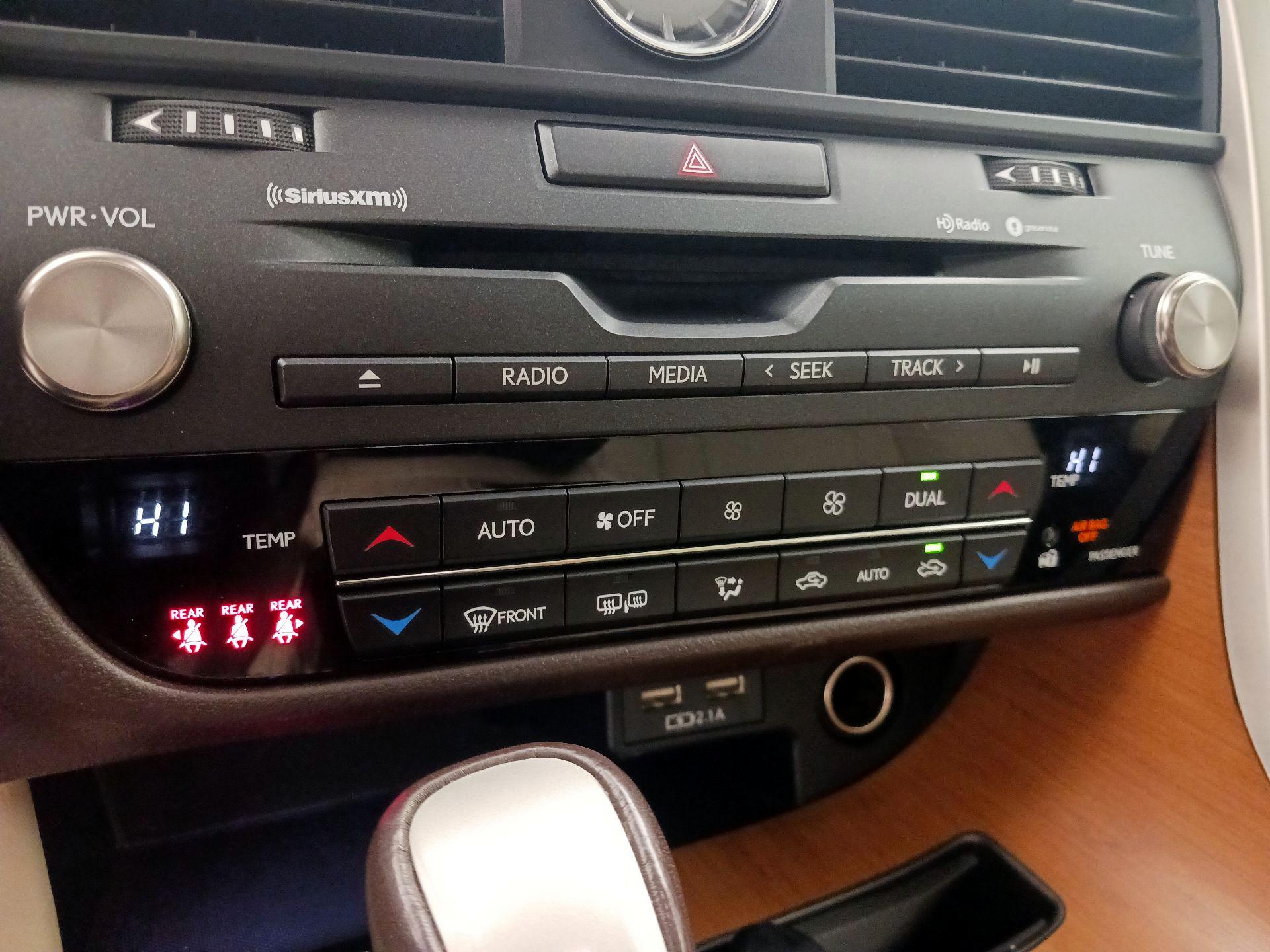 Thumbnail: 2020 Lexus RX - 17