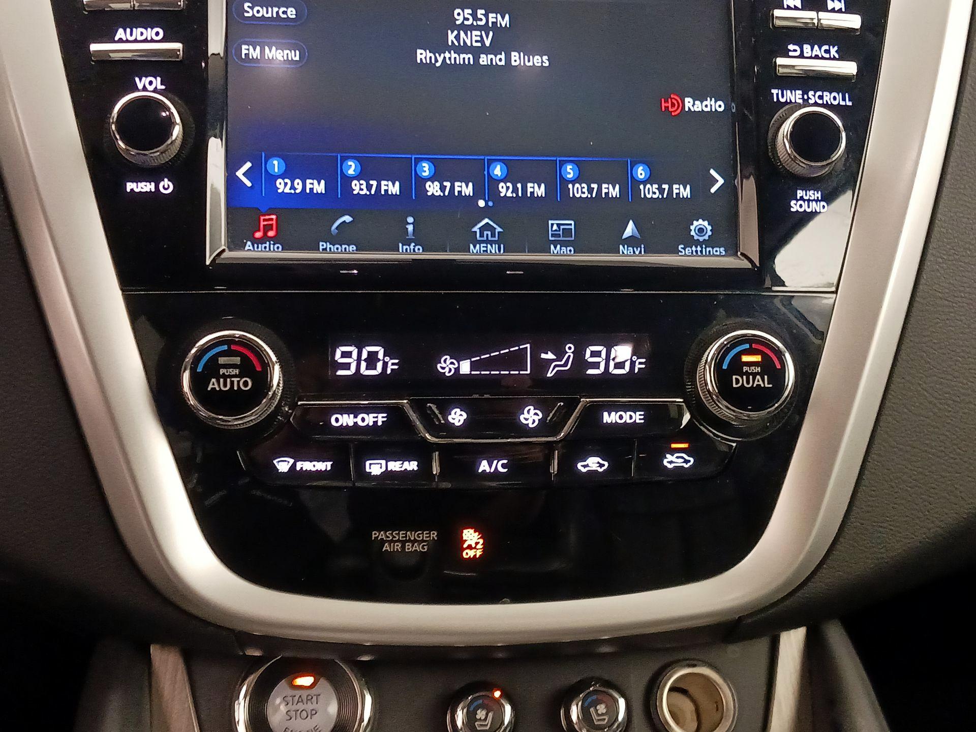 Thumbnail: 2017 Nissan Murano - 17