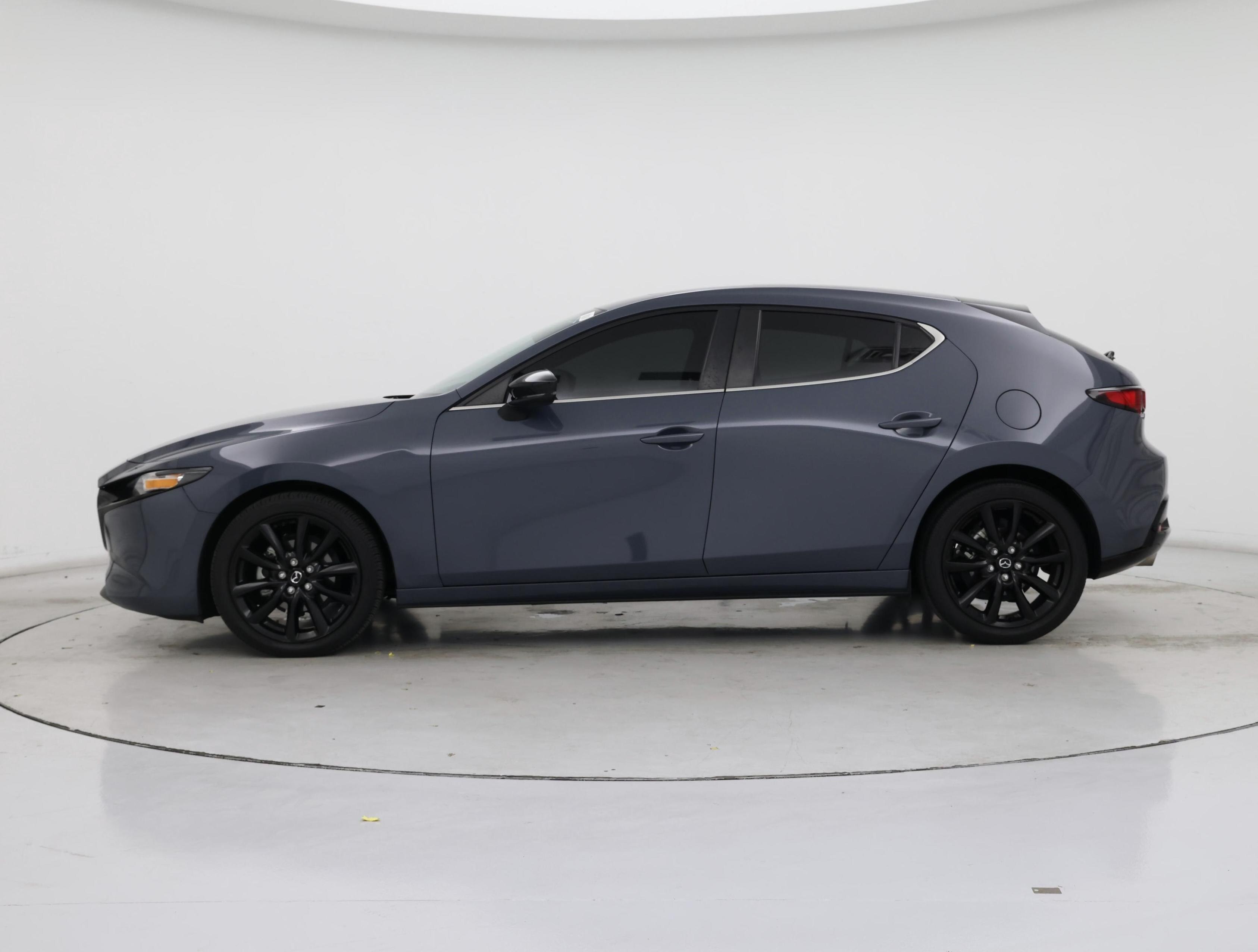 Thumbnail: 2022 Mazda Mazda3 - 3