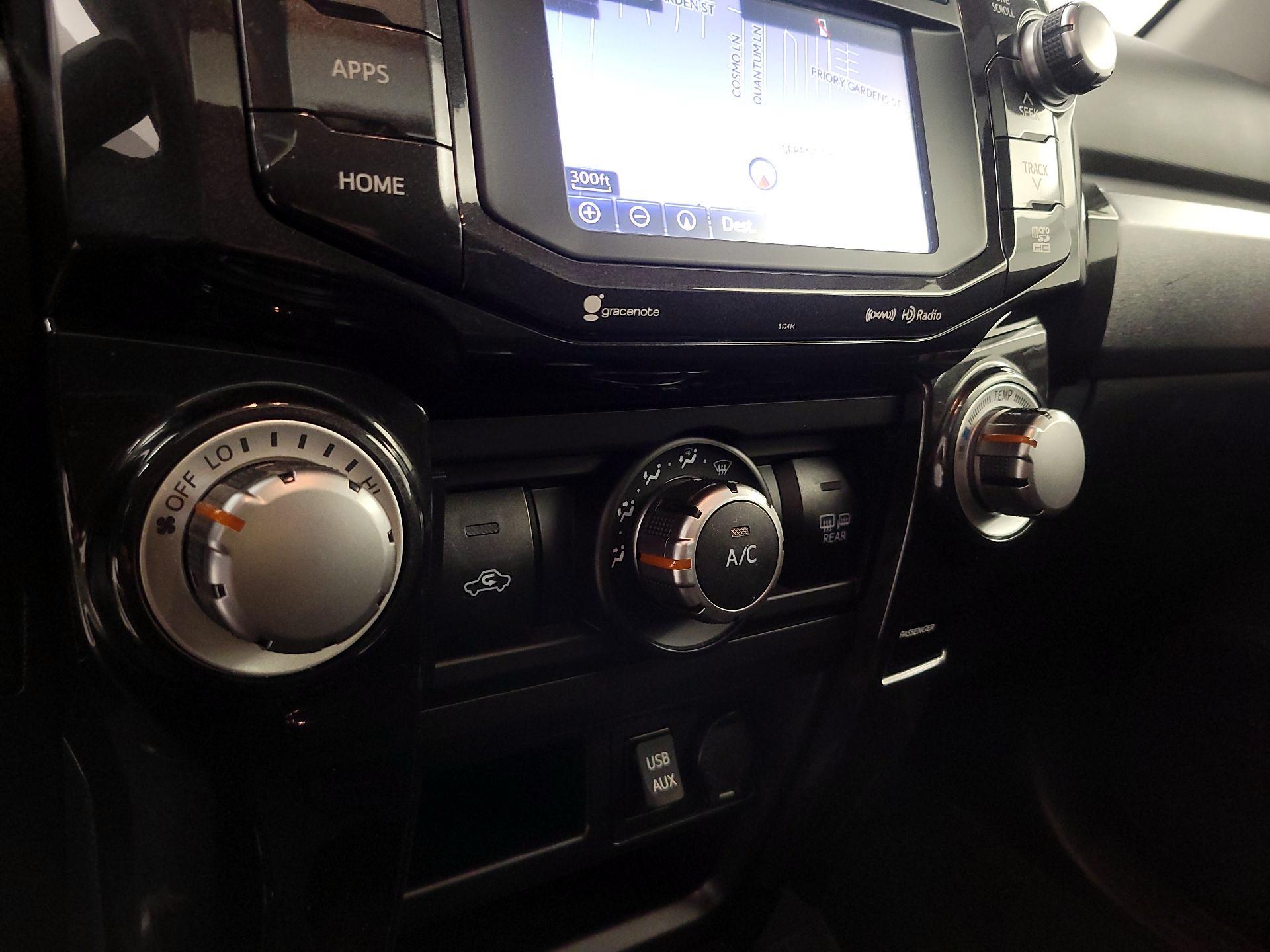 Thumbnail: 2019 Toyota 4Runner - 17