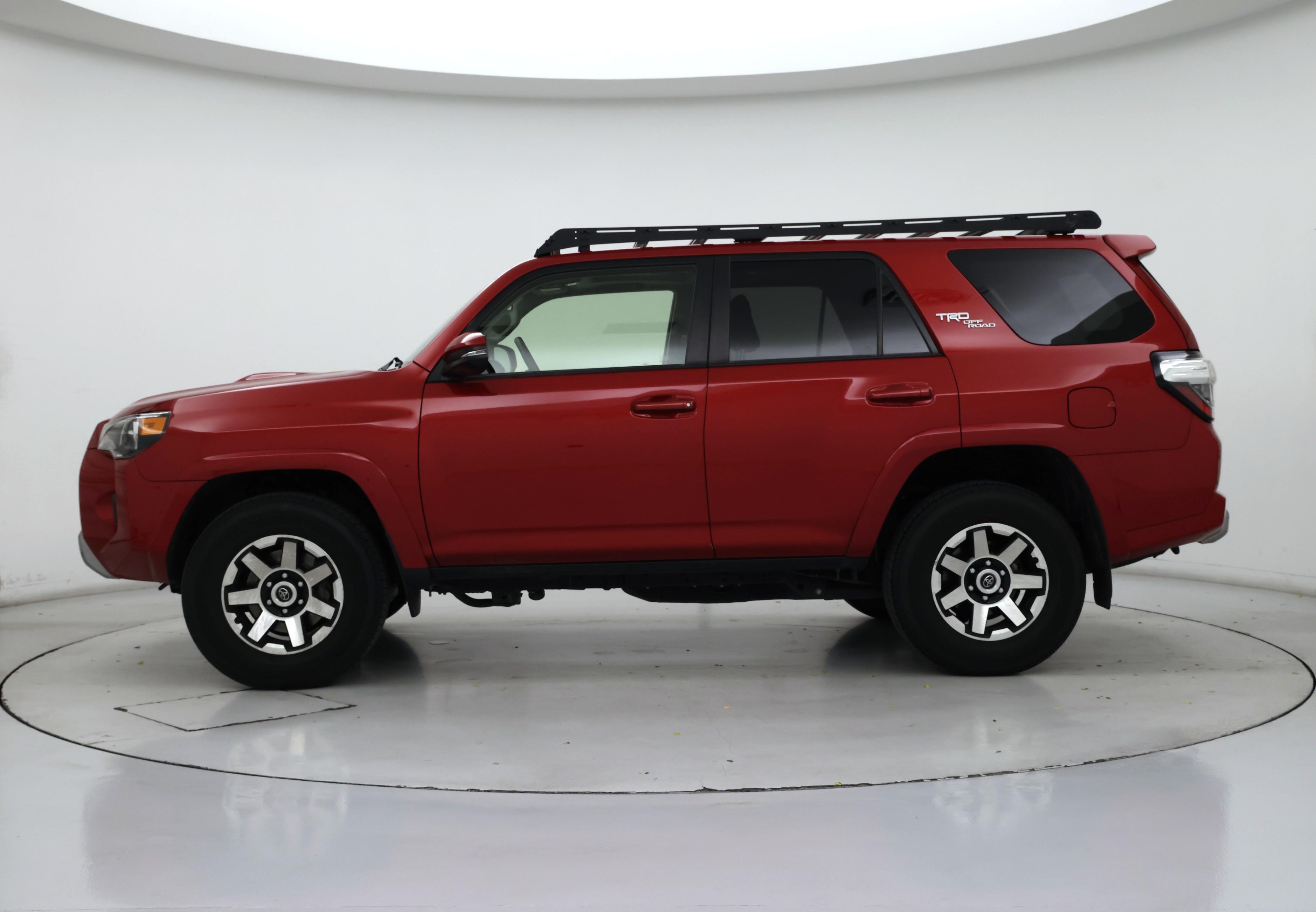 Thumbnail: 2019 Toyota 4Runner - 3