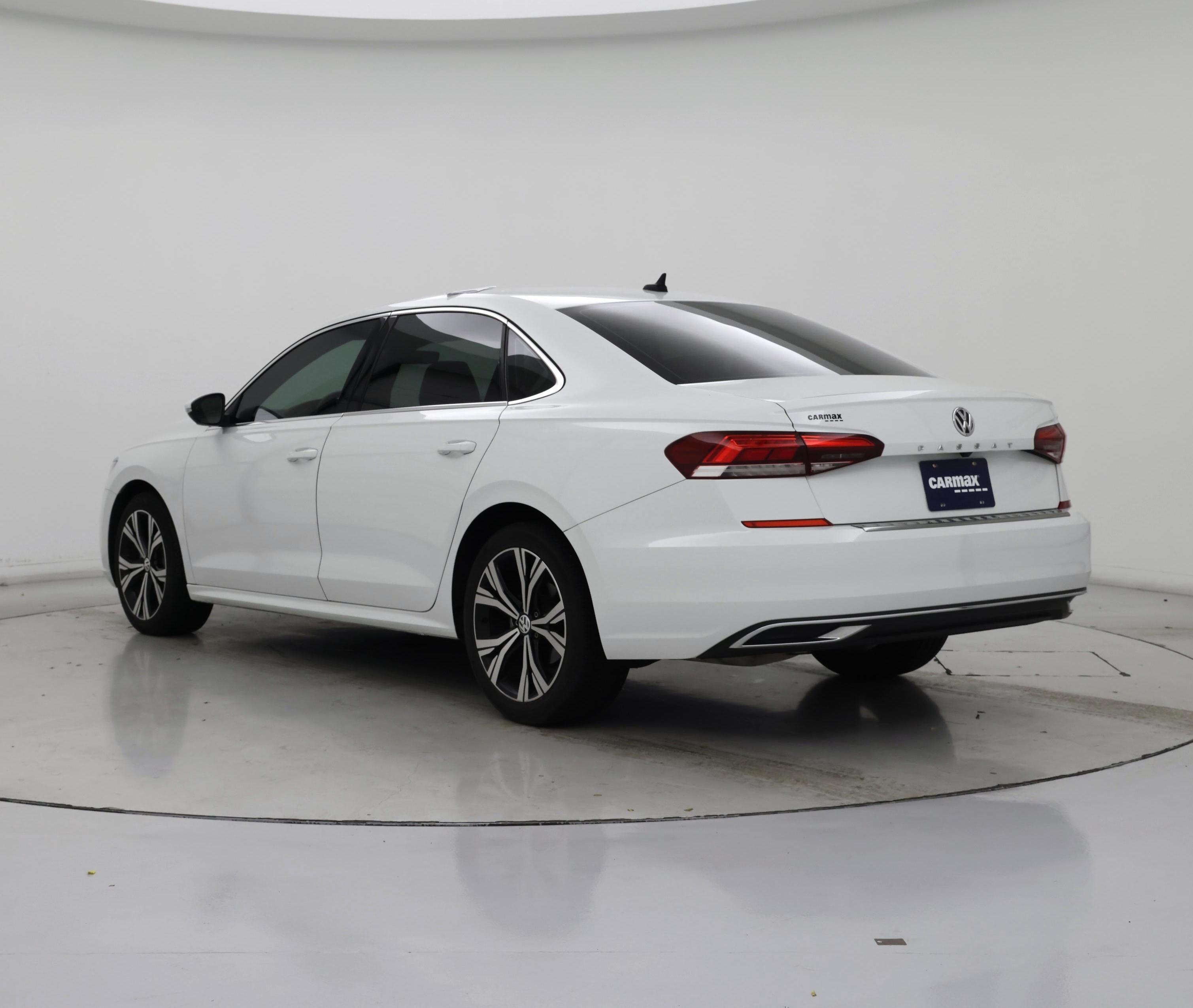 Thumbnail: 2022 Volkswagen Passat - 2