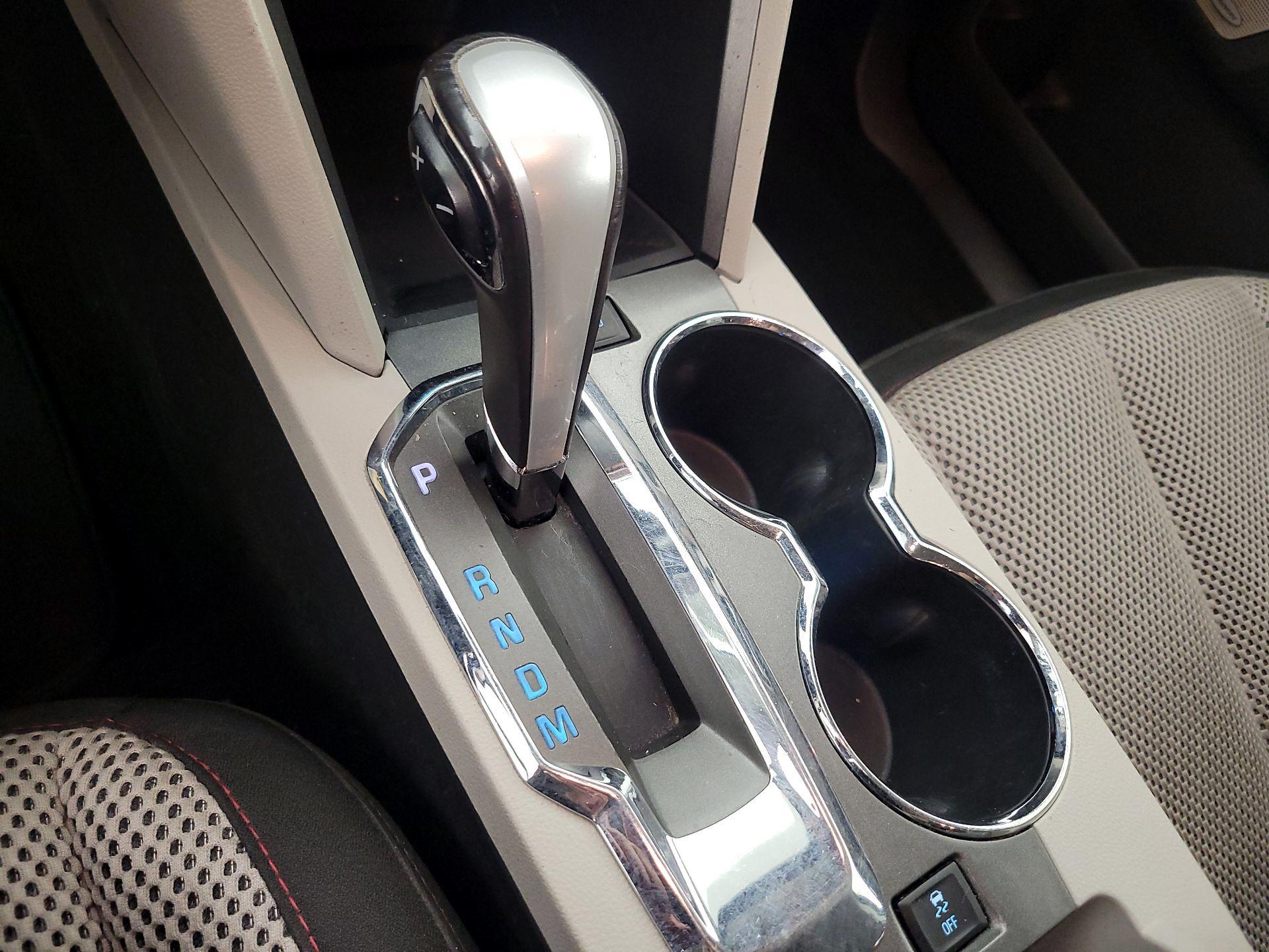 Thumbnail: 2015 Chevrolet Equinox - 17