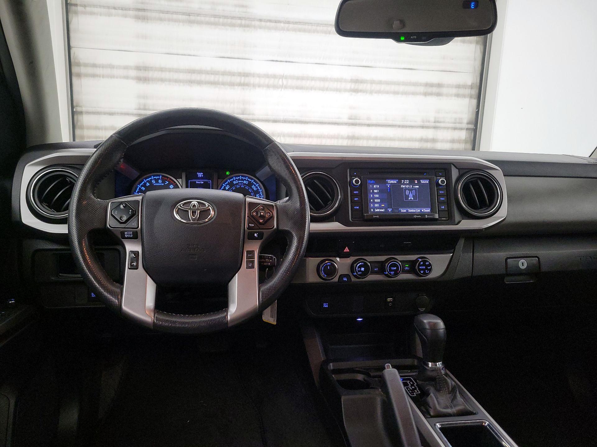 Thumbnail: 2018 Toyota Tacoma - 9