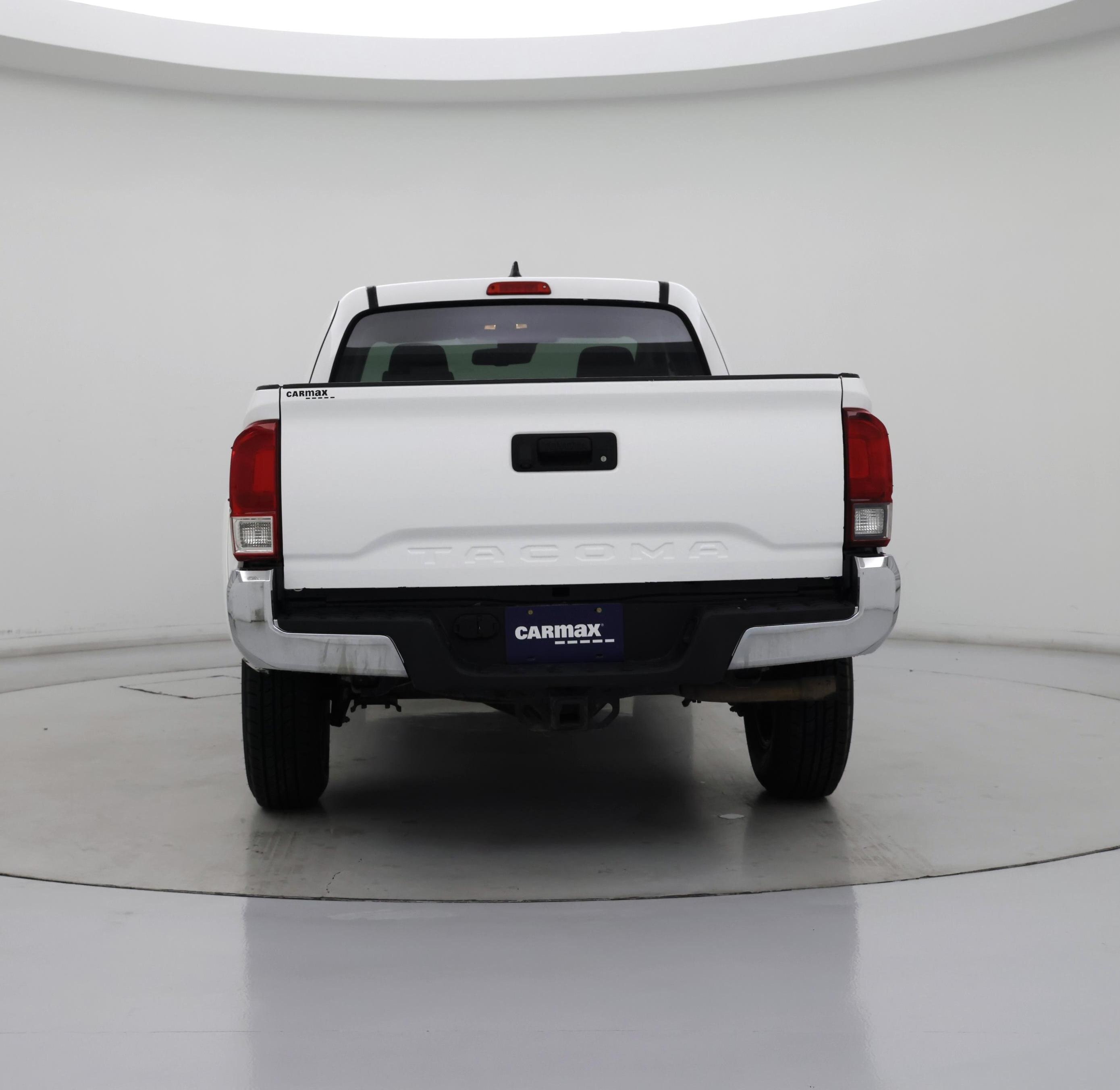 Thumbnail: 2018 Toyota Tacoma - 6