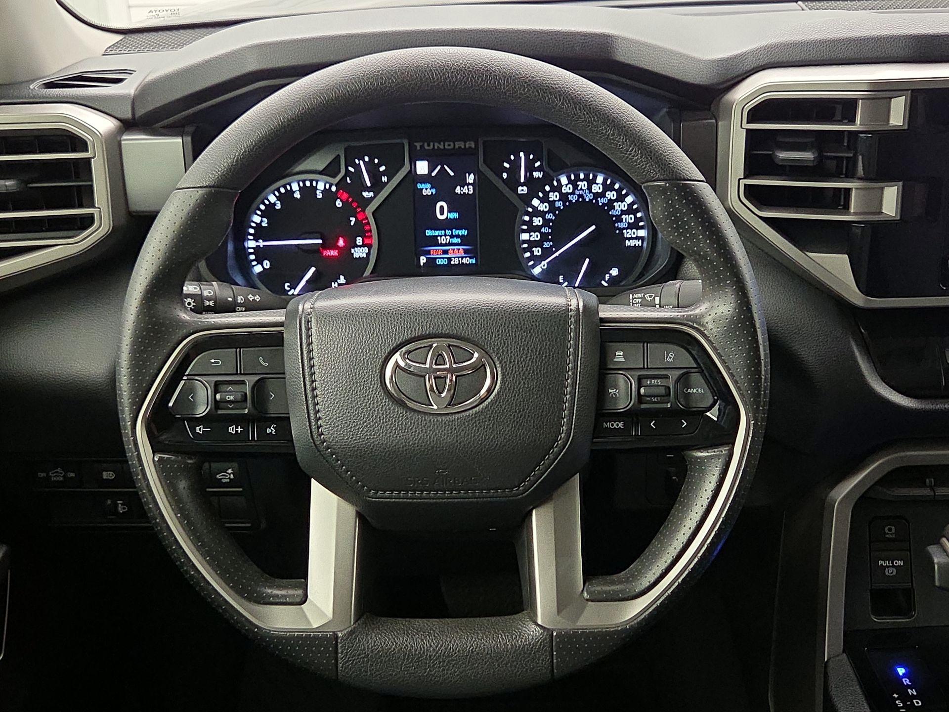 Thumbnail: 2022 Toyota Tundra - 10
