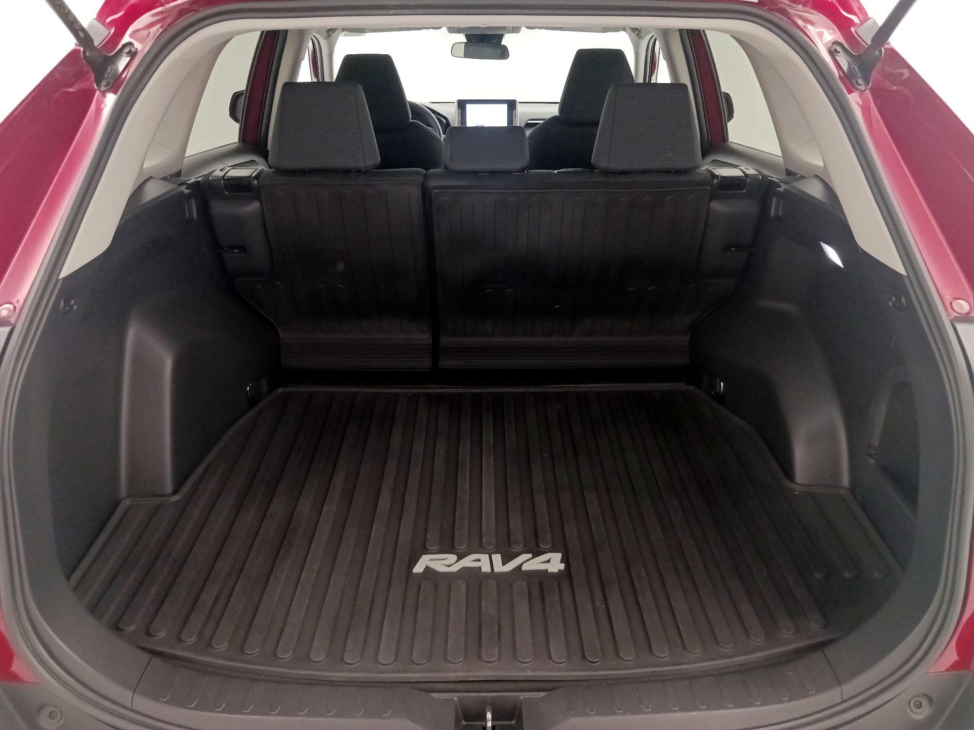 Thumbnail: 2024 Toyota RAV4 - 20