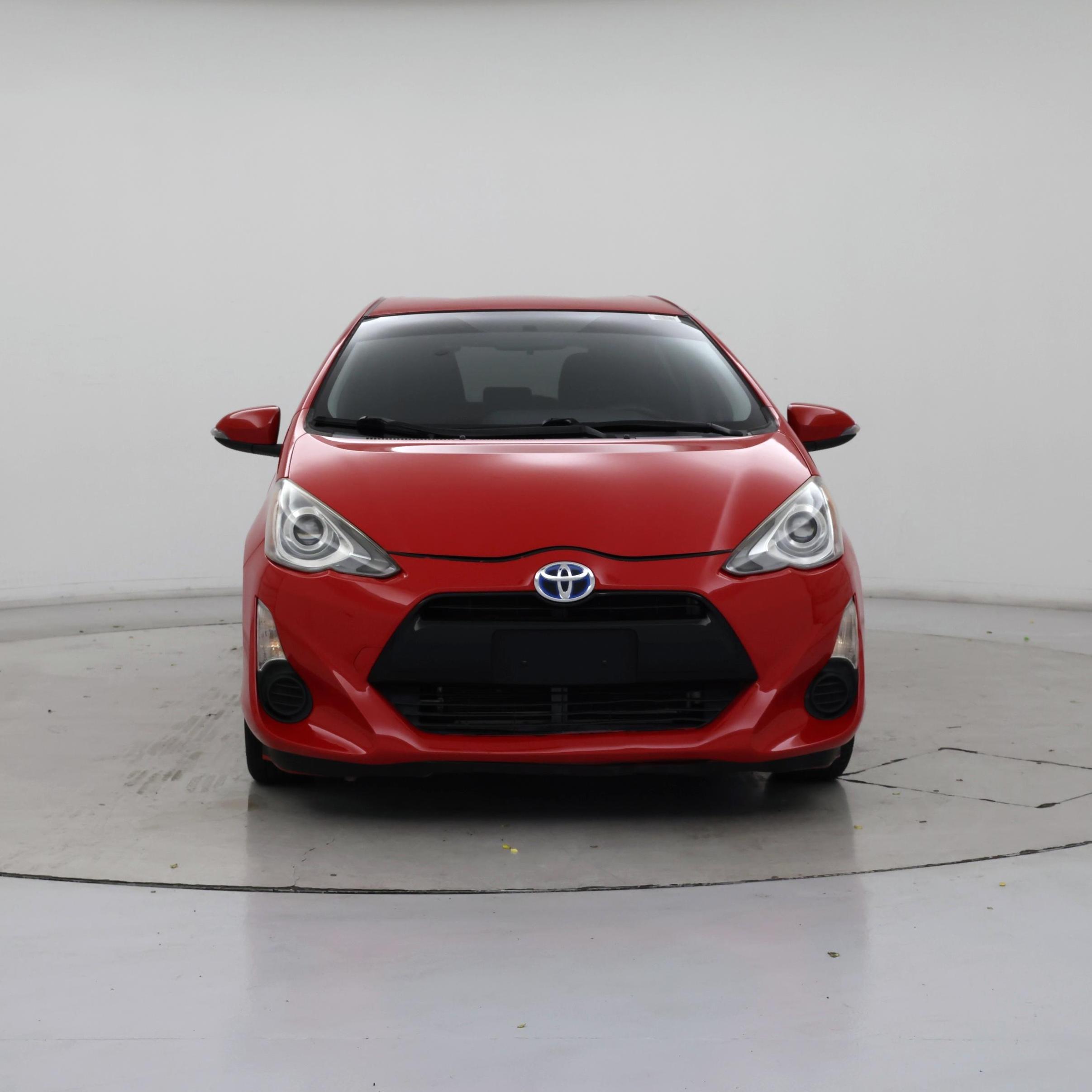 Thumbnail: 2015 Toyota Prius c - 5