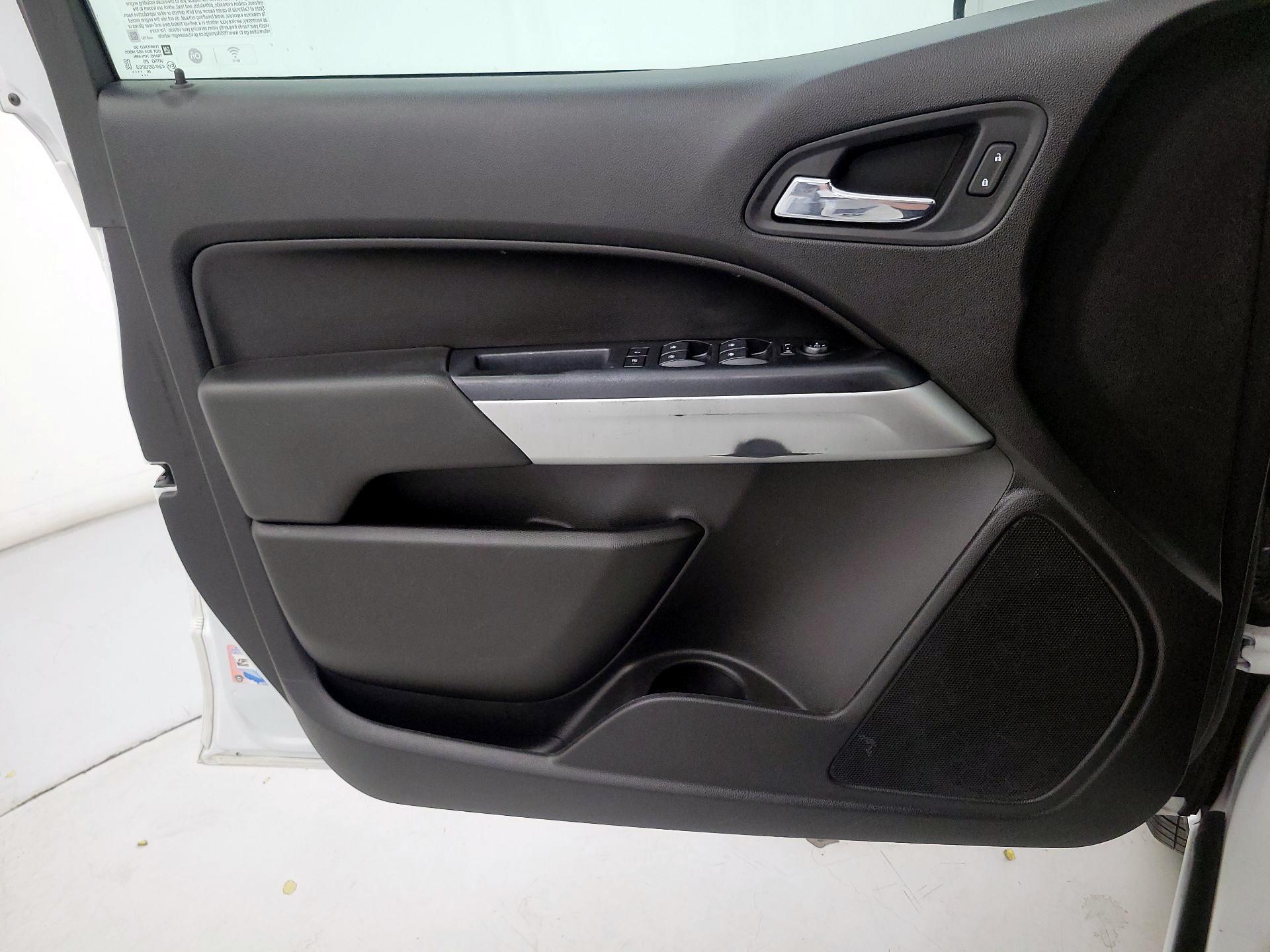 Thumbnail: 2021 Chevrolet Colorado - 12