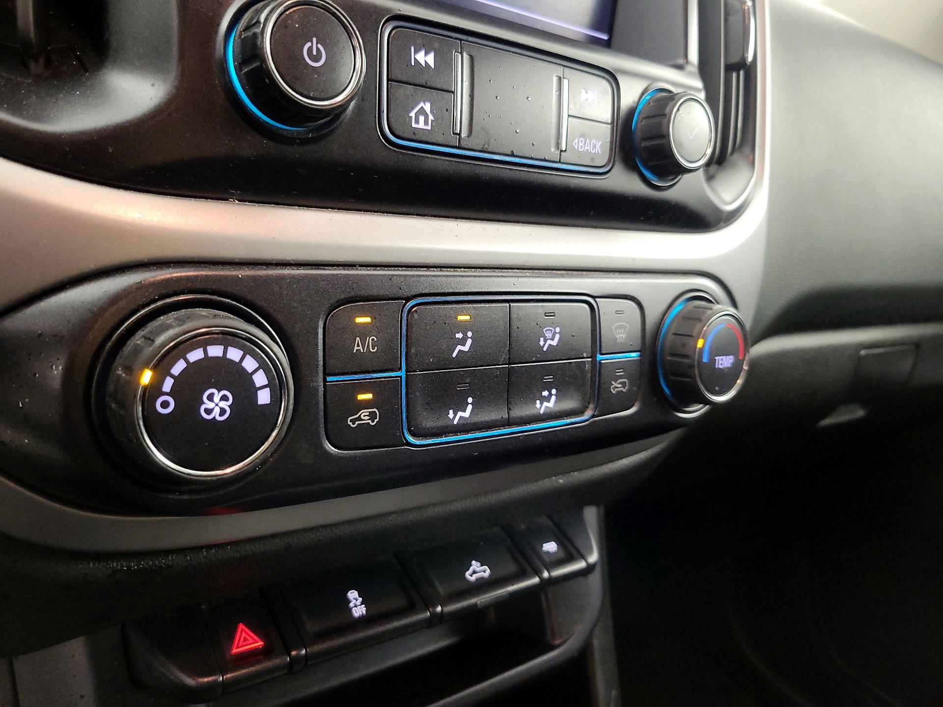 Thumbnail: 2021 Chevrolet Colorado - 16