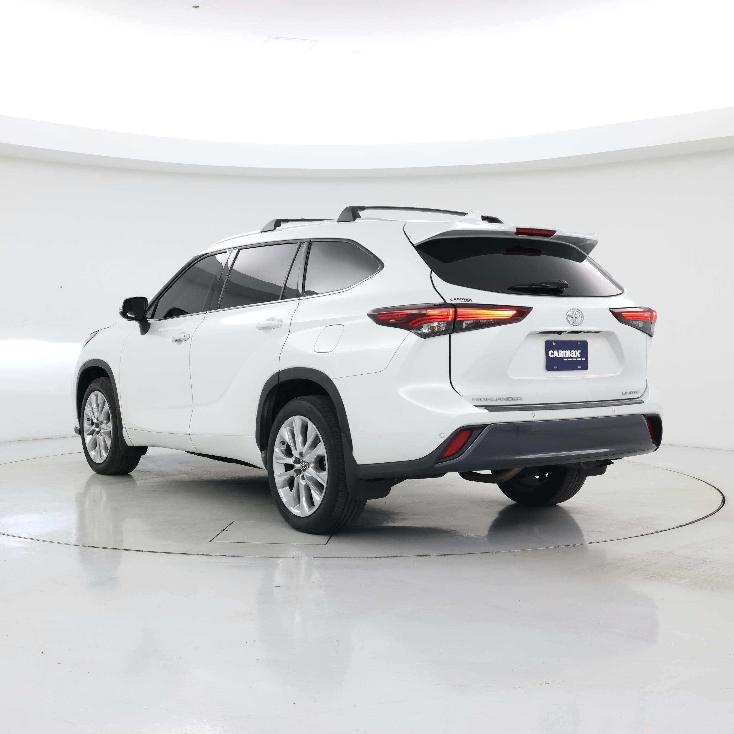 Thumbnail: 2024 Toyota Highlander - 2