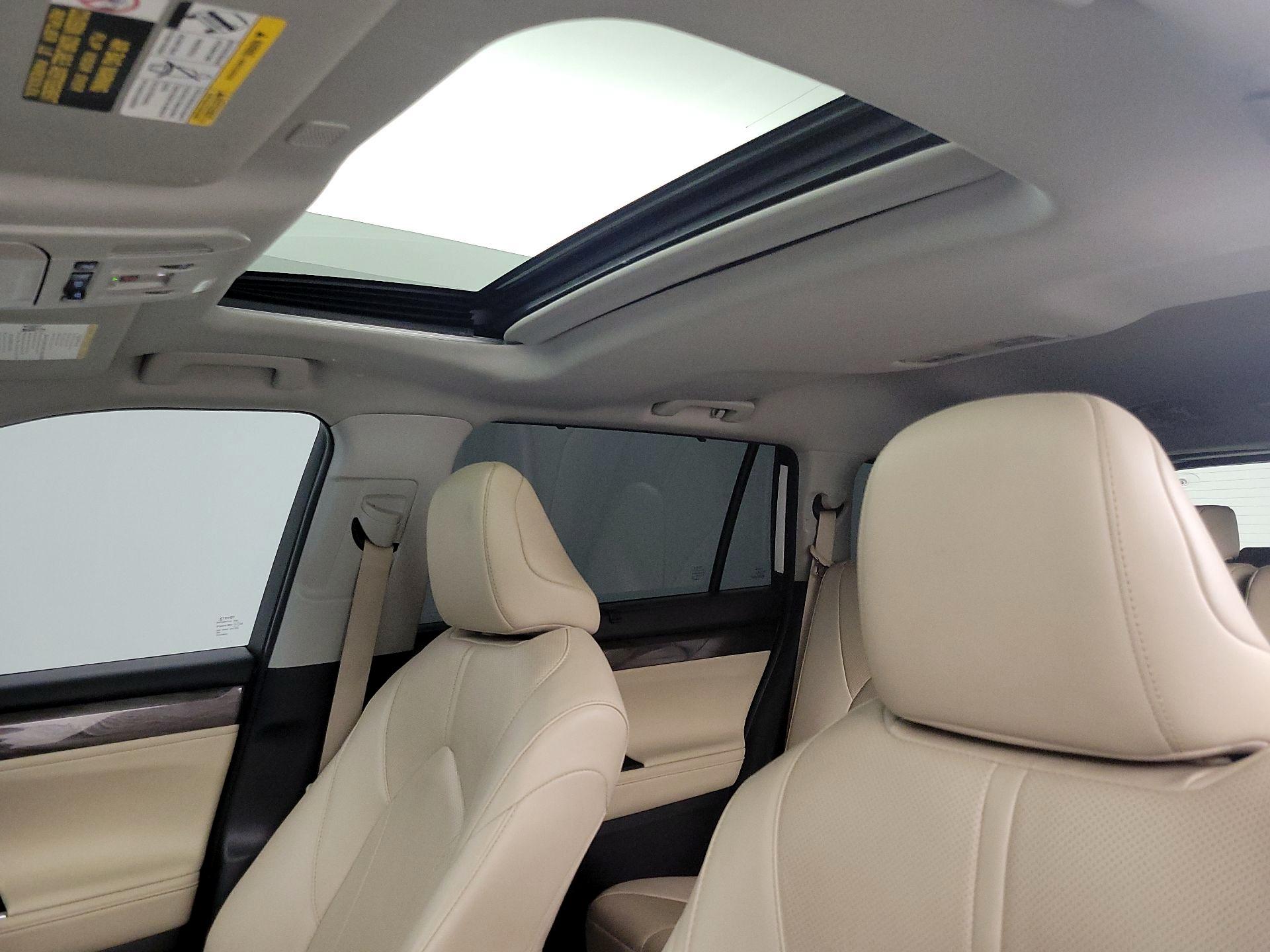 Thumbnail: 2024 Toyota Highlander - 19