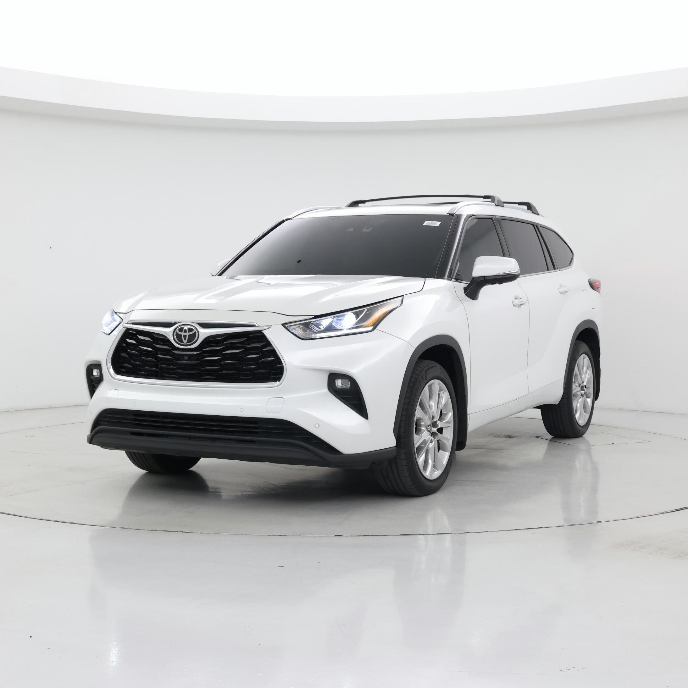 Thumbnail: 2024 Toyota Highlander - 4