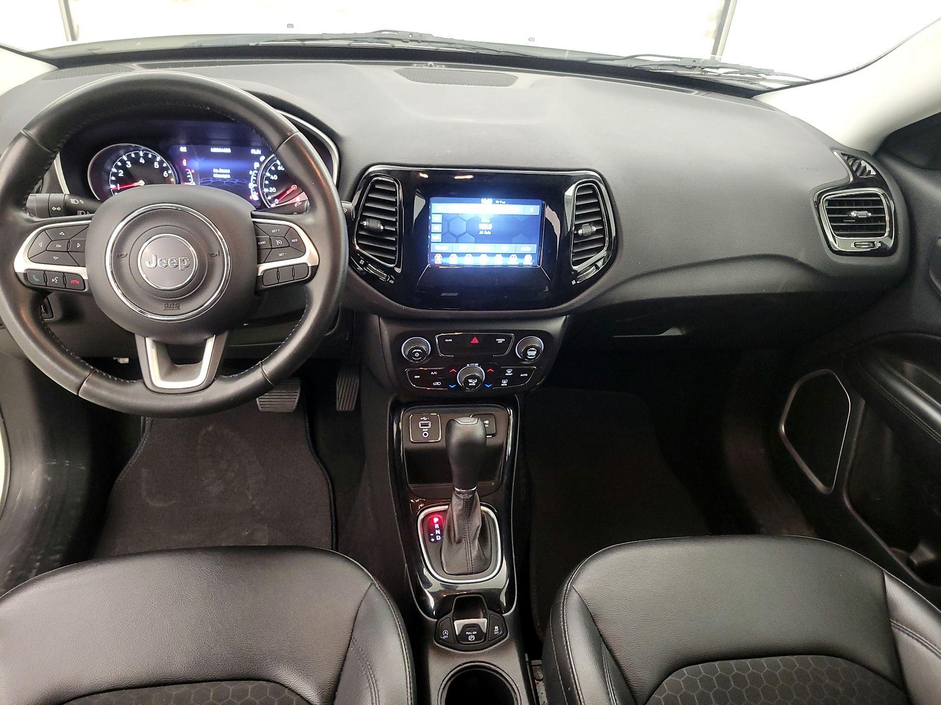 Thumbnail: 2019 Jeep Compass - 9