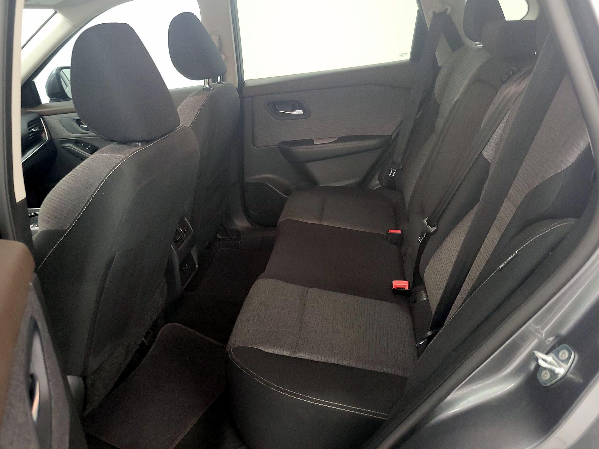 Thumbnail: 2023 Nissan Rogue - 19